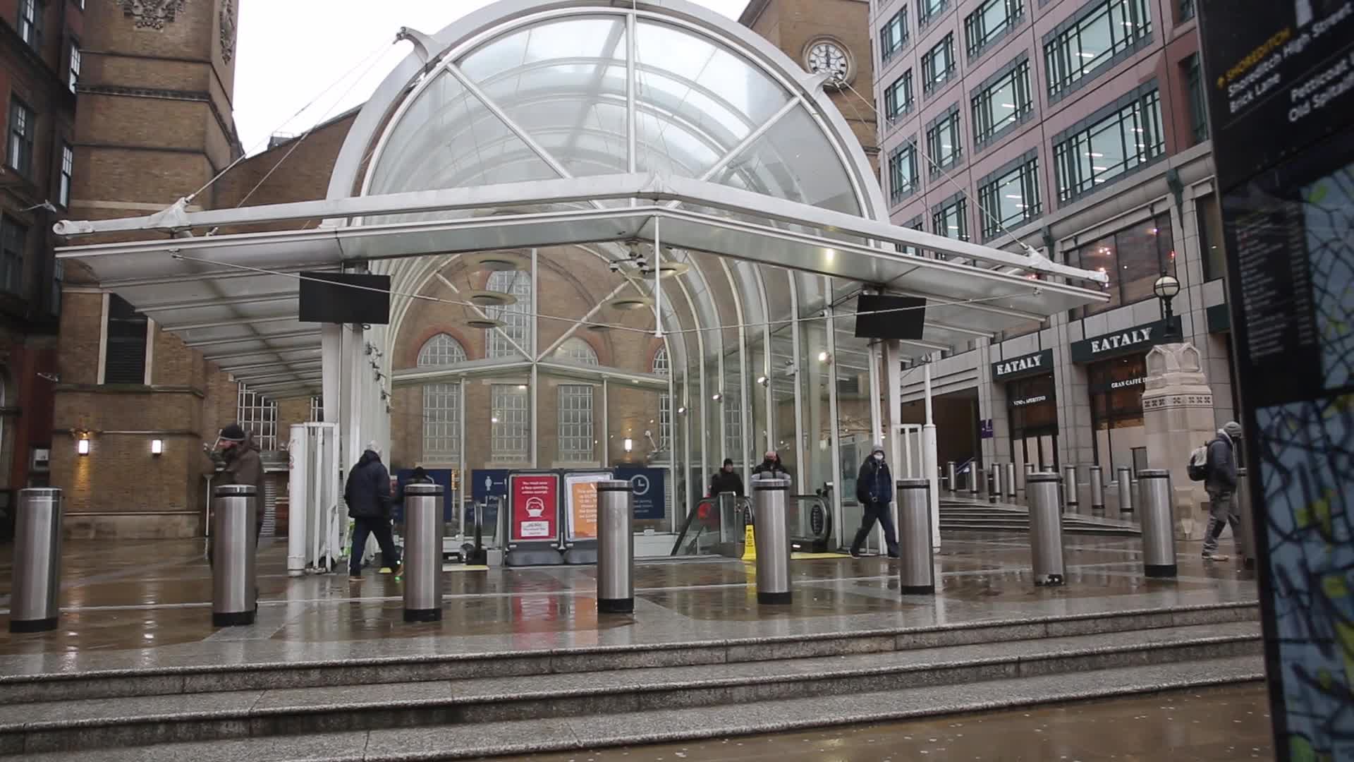 Another day of fog and rain in London, UK