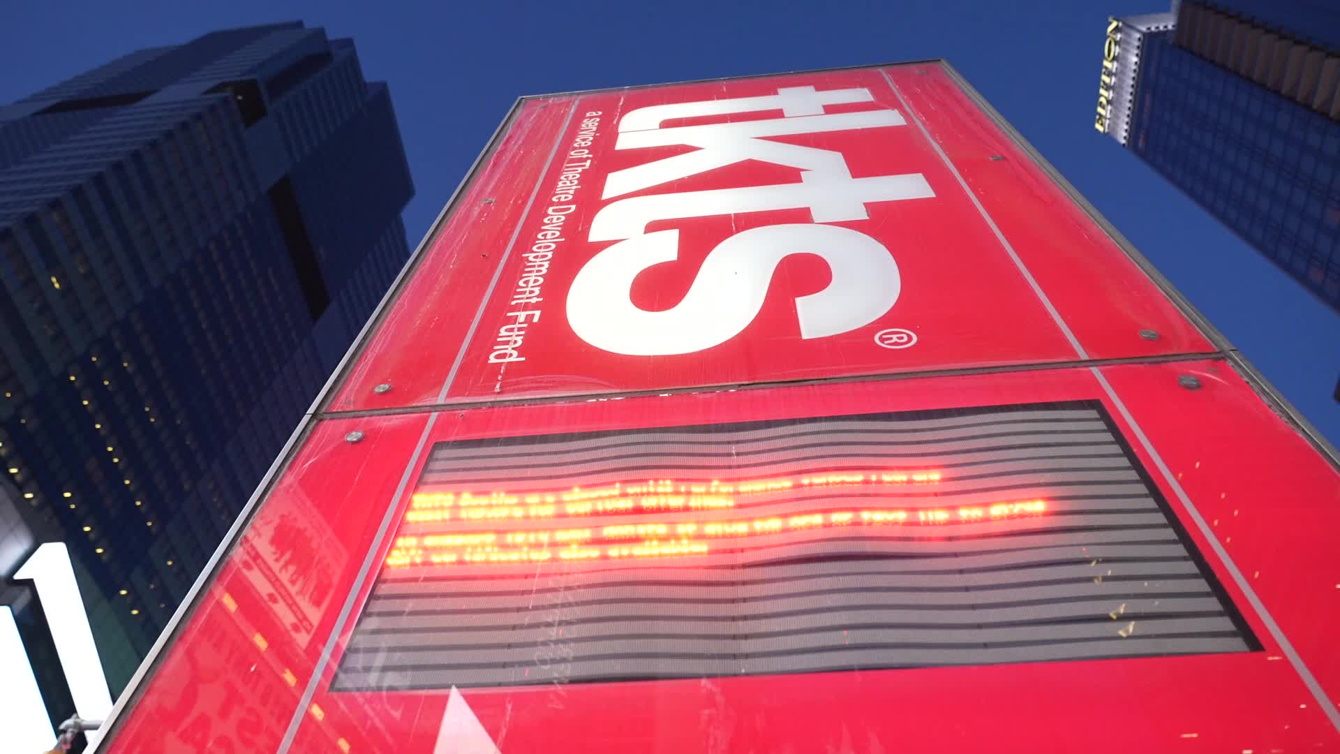 New York aims to reopen Broadwaywith extensive Covid testing