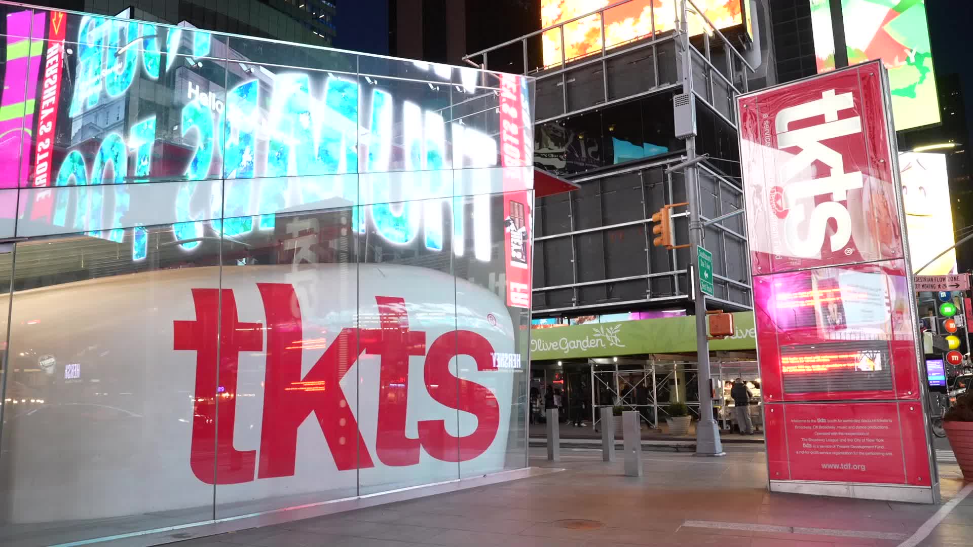 New York aims to reopen Broadwaywith extensive Covid testing
