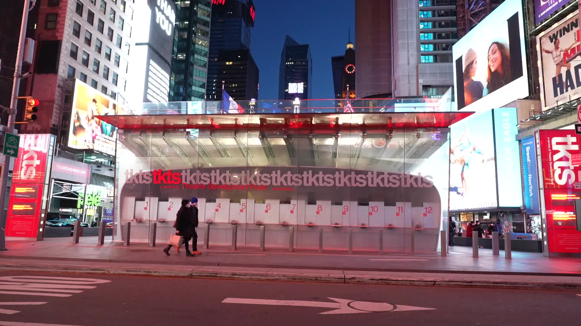 New York aims to reopen Broadwaywith extensive Covid testing