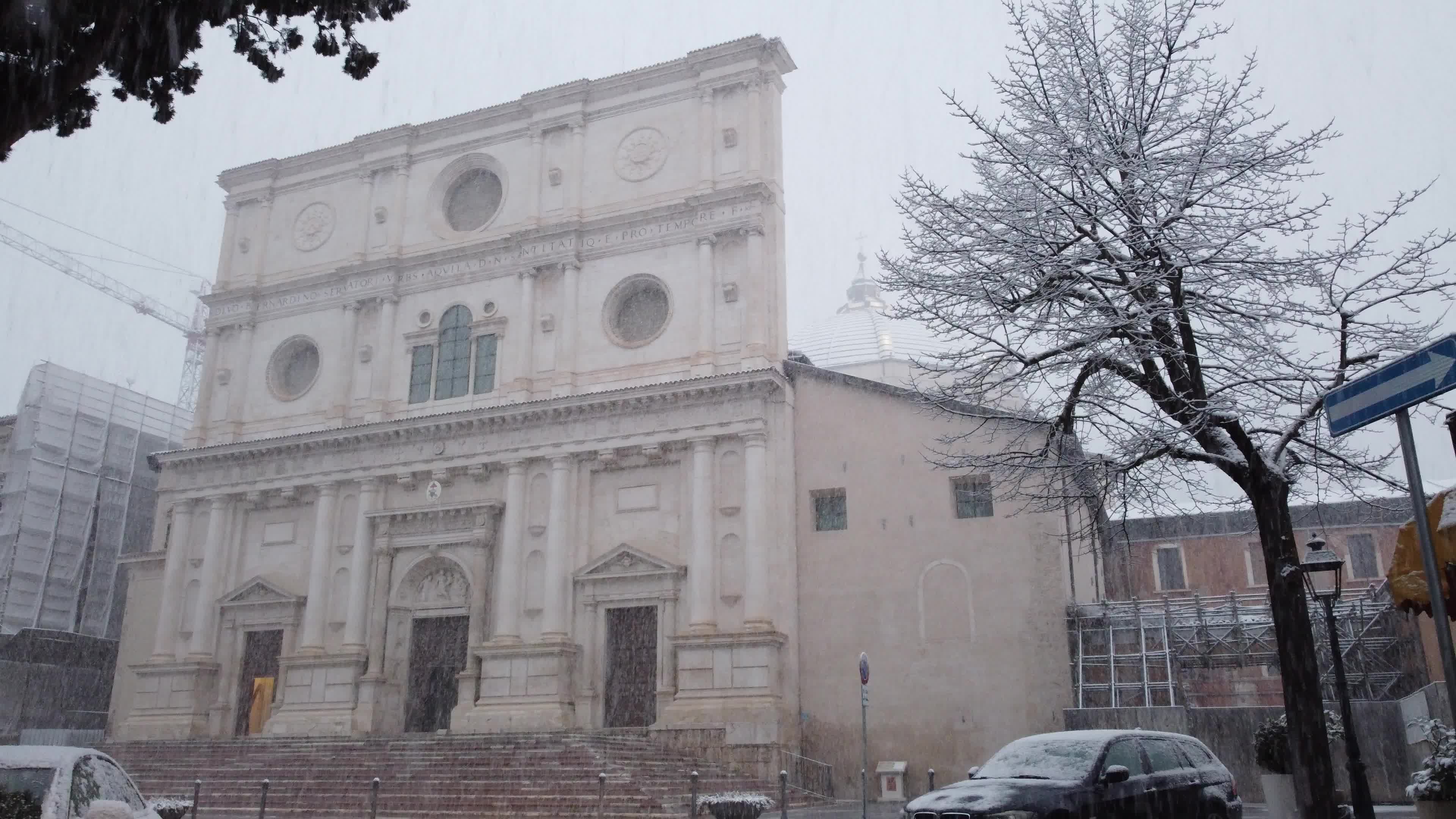 Heavy snowfall in L'Aquila