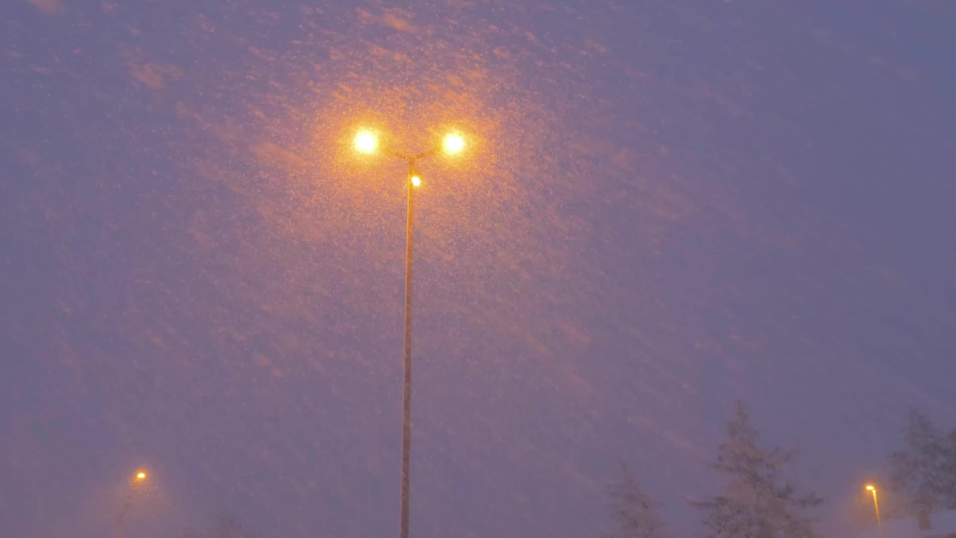 Heavy snowfall in L'Aquila caused traffic chaos