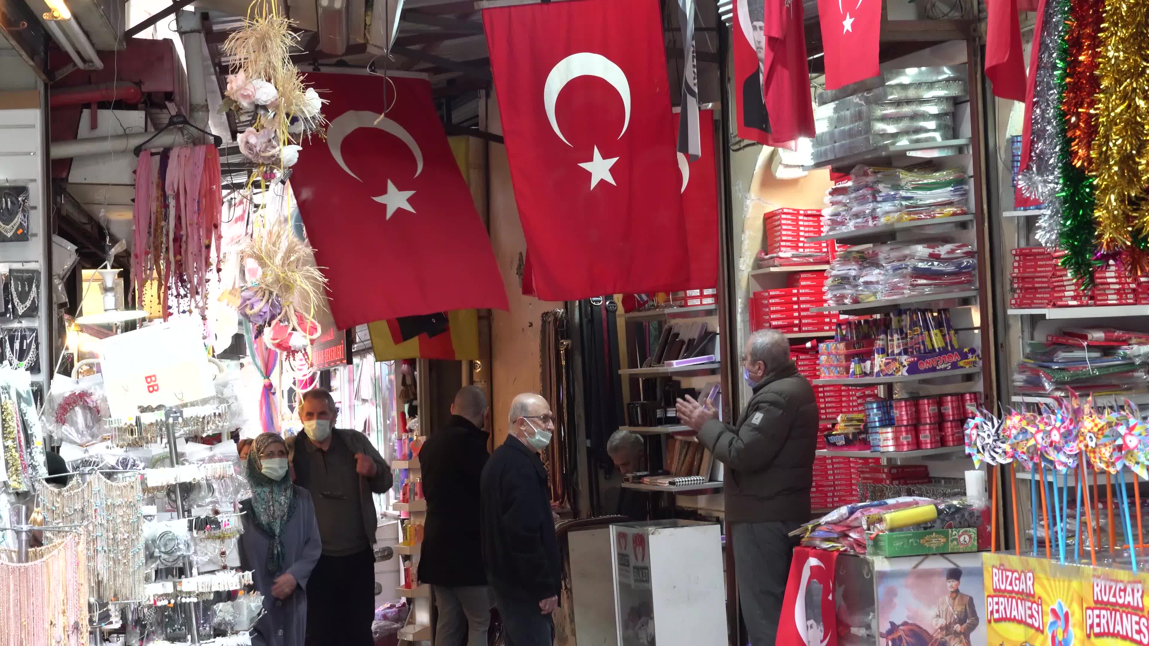 Daily life in Izmir, Turkey amid the Covid-19 outbreak