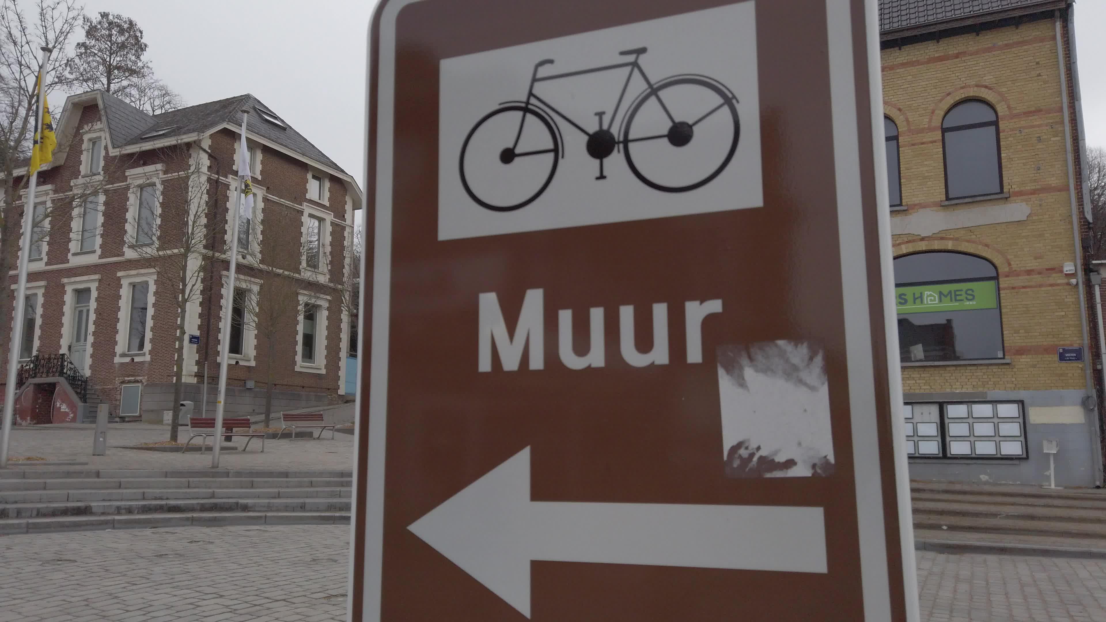 Cycling Flanders Classics race starts with the Omloop Het Nieuwsblad