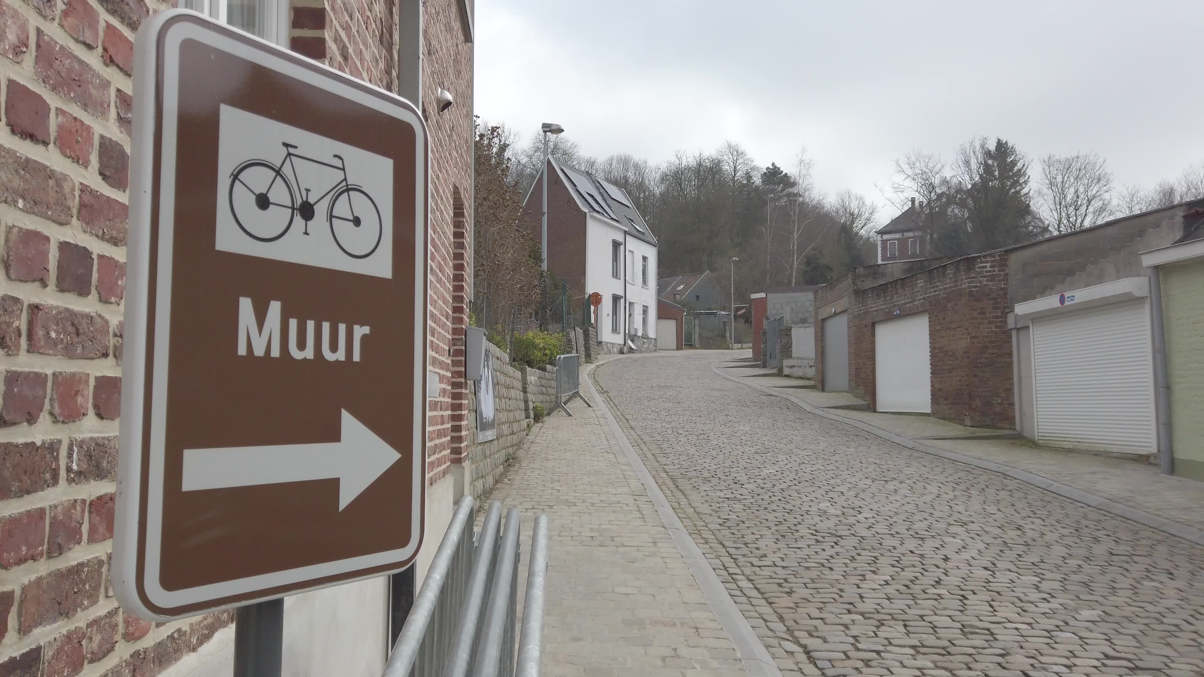 Cycling Flanders Classics race starts with the Omloop Het Nieuwsblad