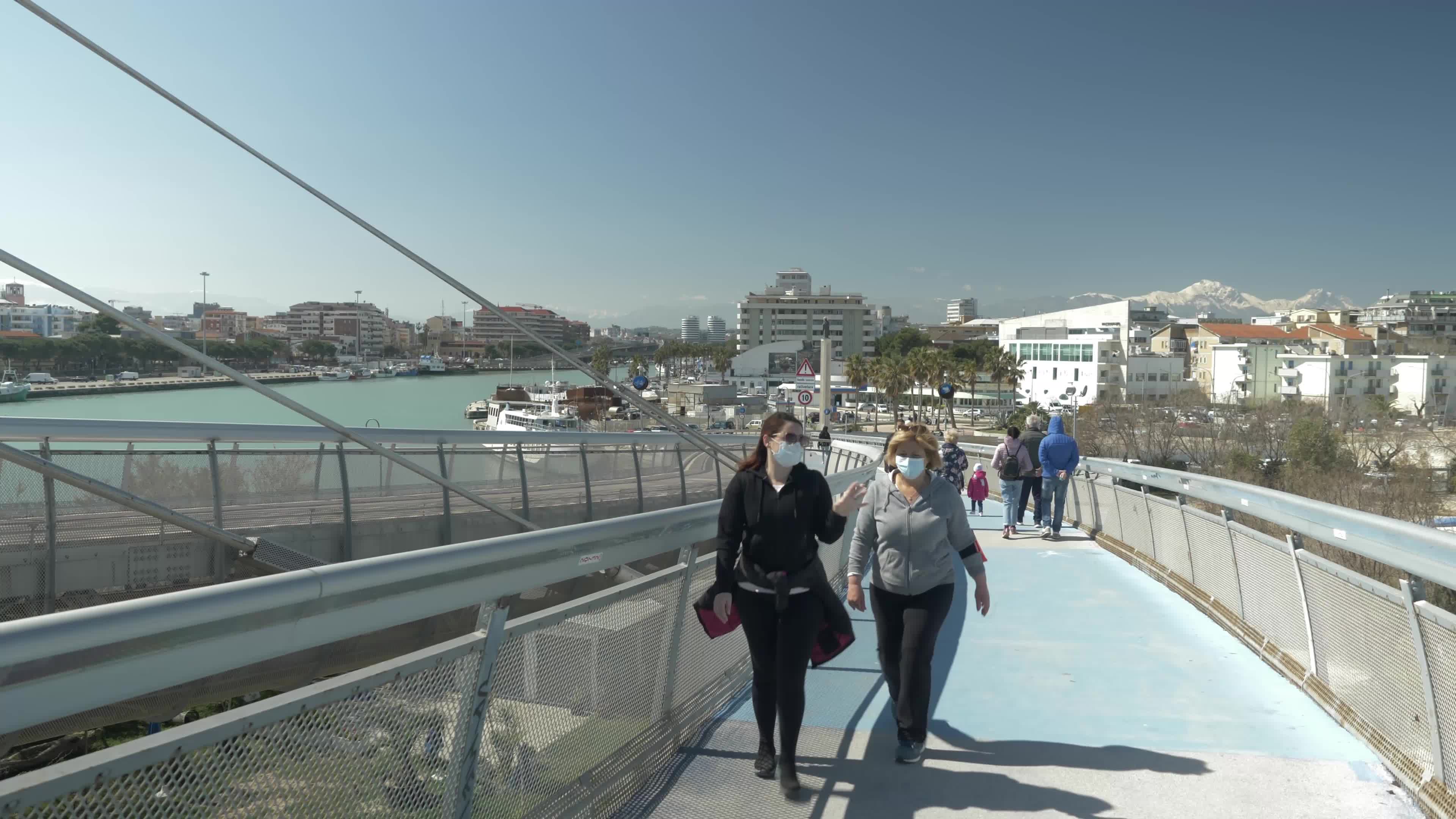 Daily life in Pescara (Italy) amid the Covid-19 pandemic