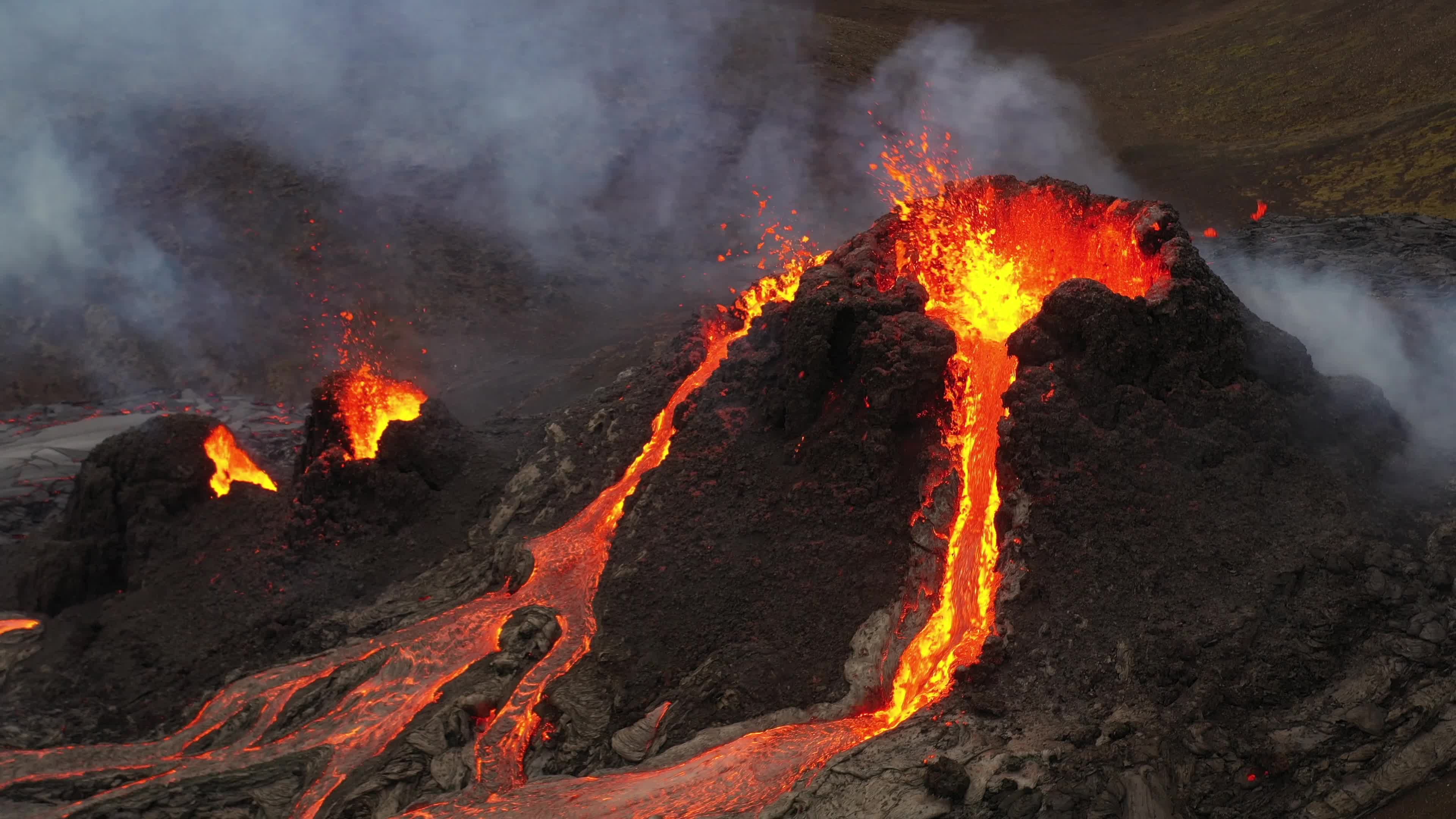 Geldingadalur volcano eruption Iceland