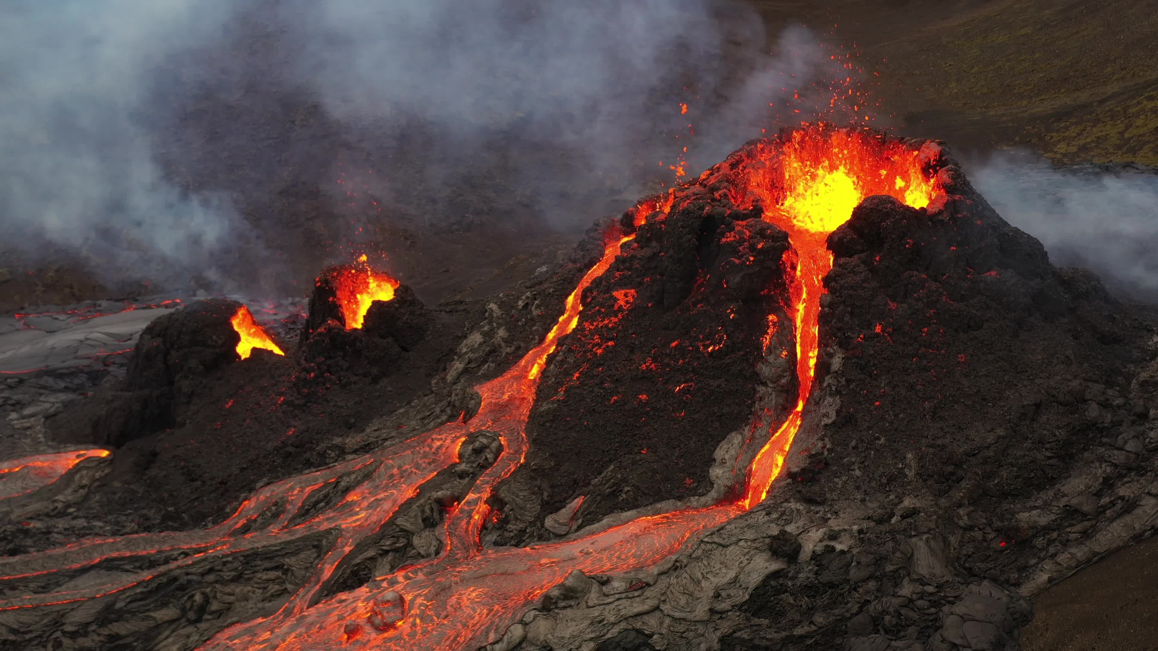 Geldingadalur volcano eruption Iceland