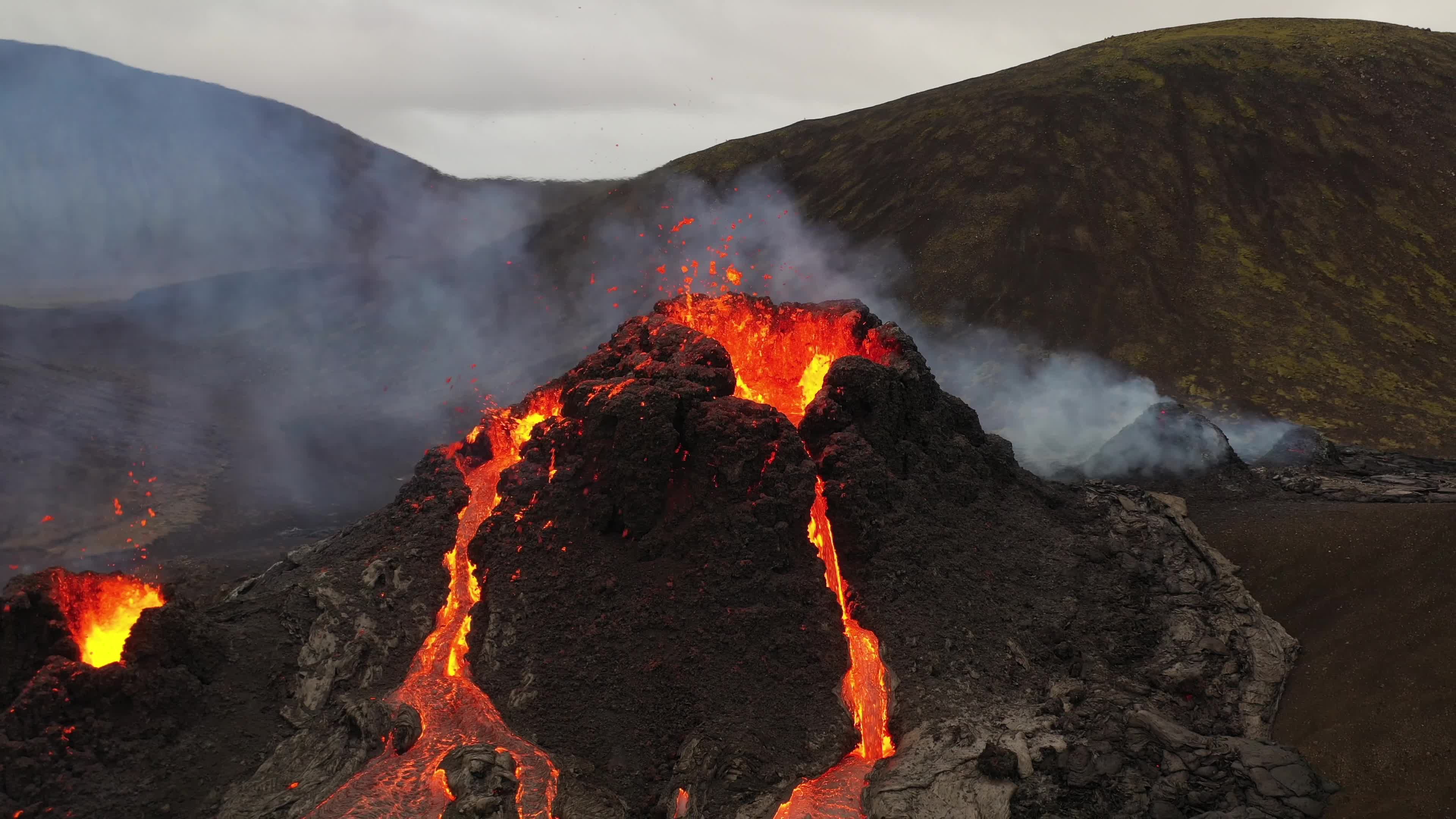Geldingadalur volcano eruption Iceland
