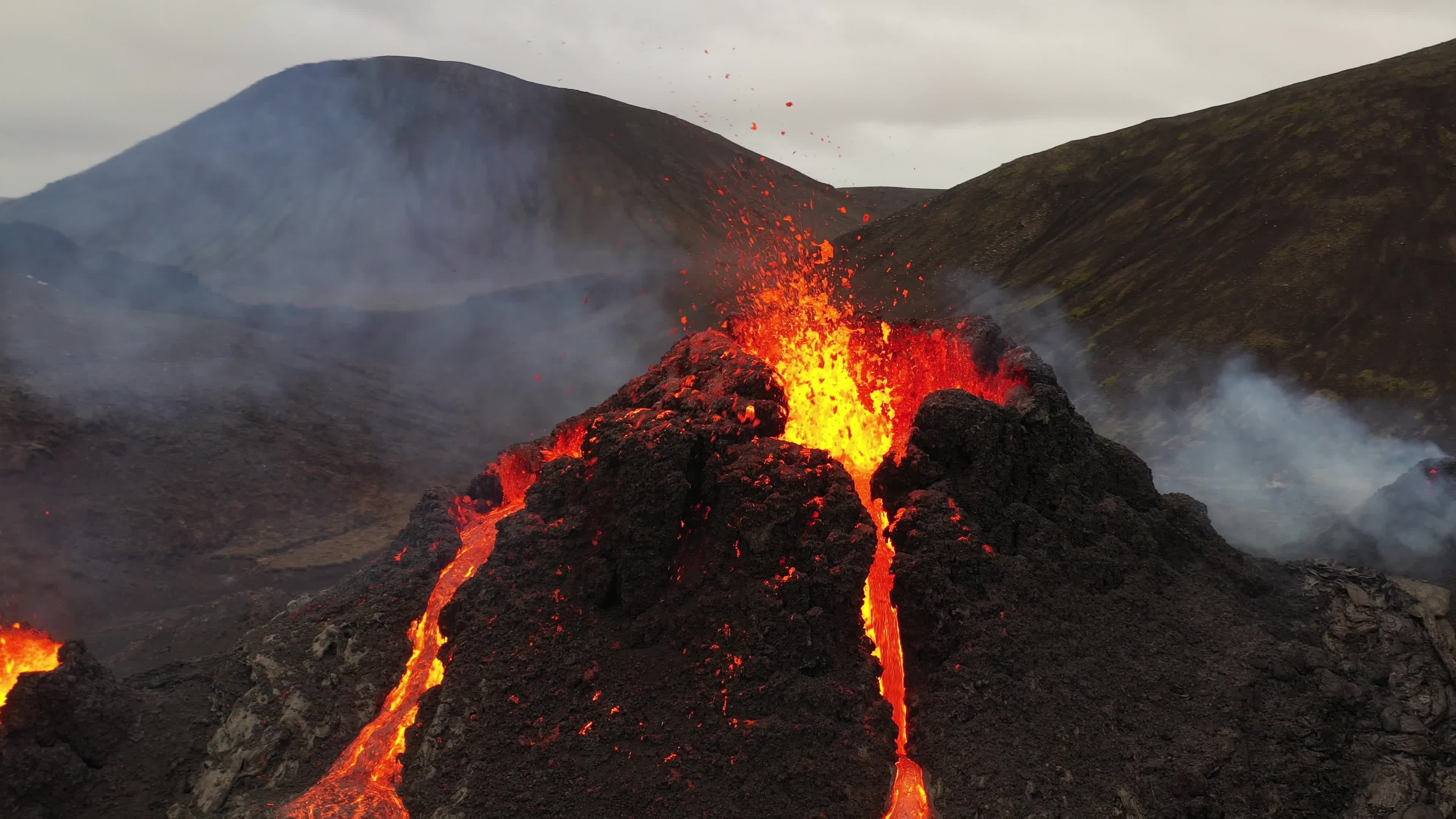 Geldingadalur volcano eruption Iceland