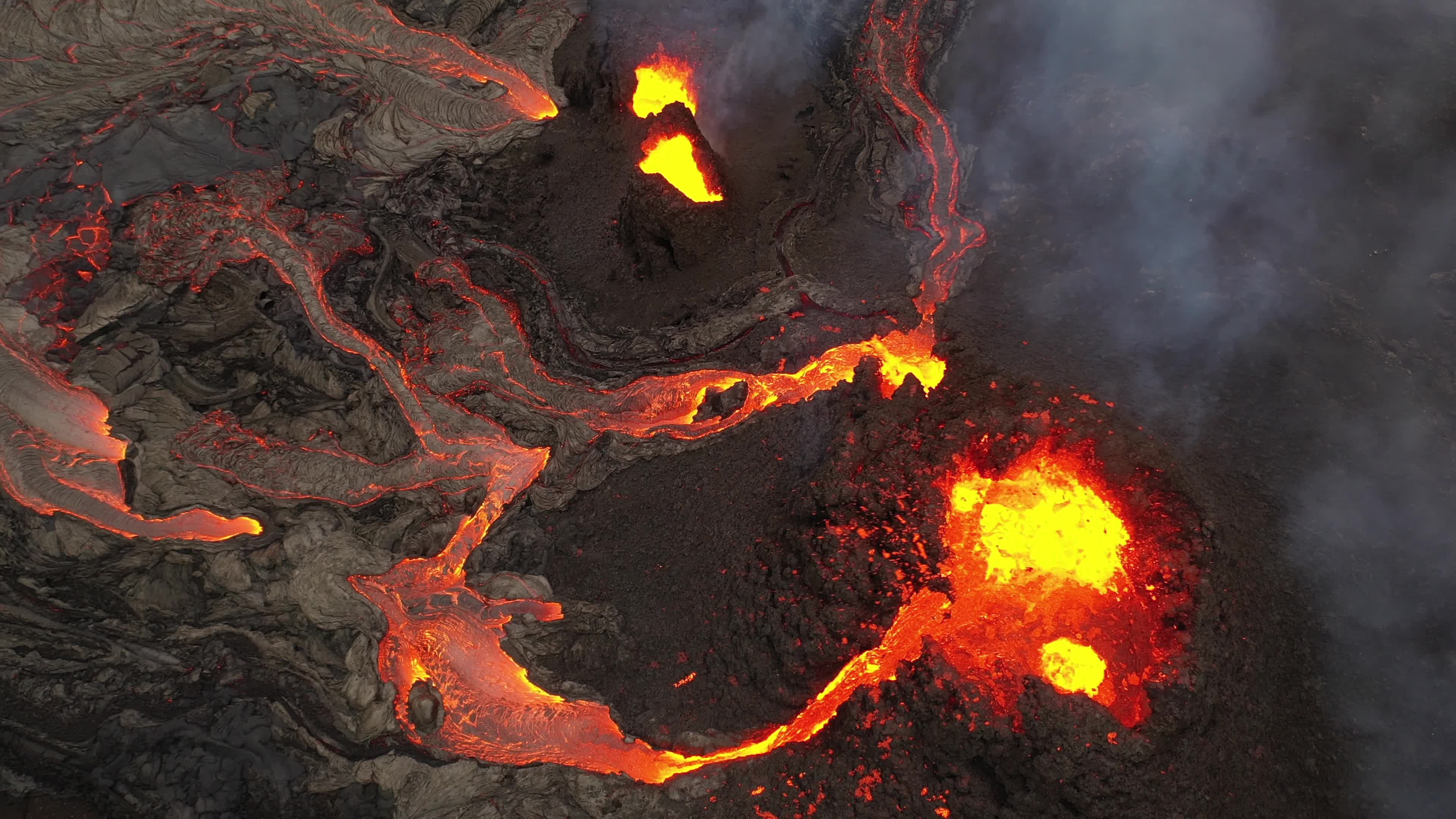 Geldingadalur volcano eruption Iceland