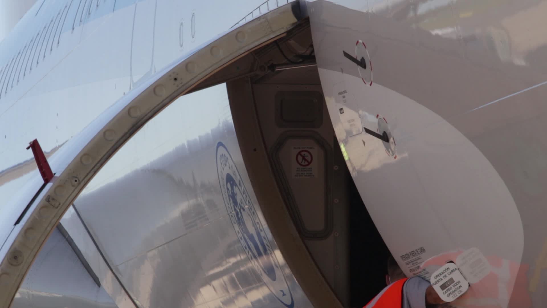 Arrival of a new flight with Sputnik V vaccines to Argentina