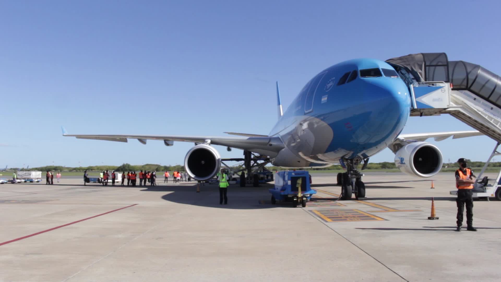 Arrival of a new flight with Sputnik V vaccines to Argentina