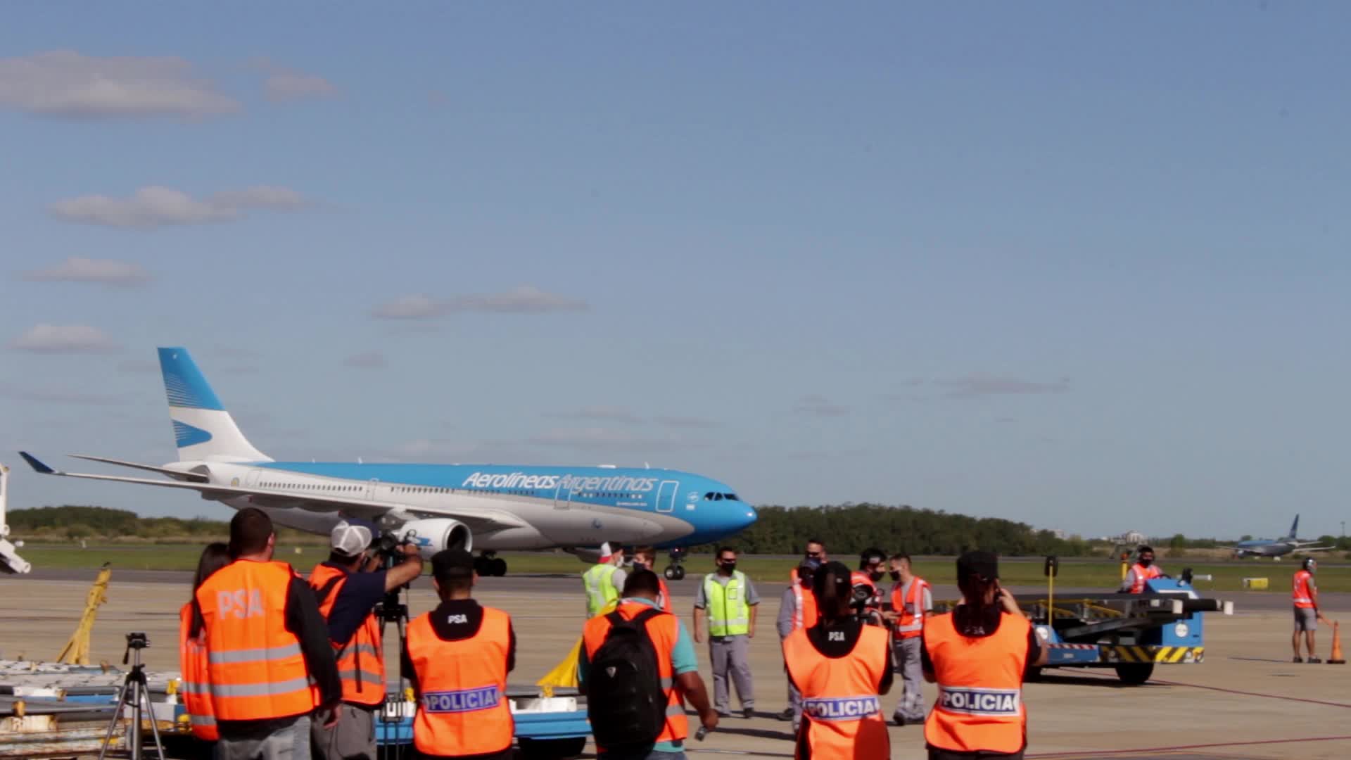 Arrival of a new flight with Sputnik V vaccines to Argentina
