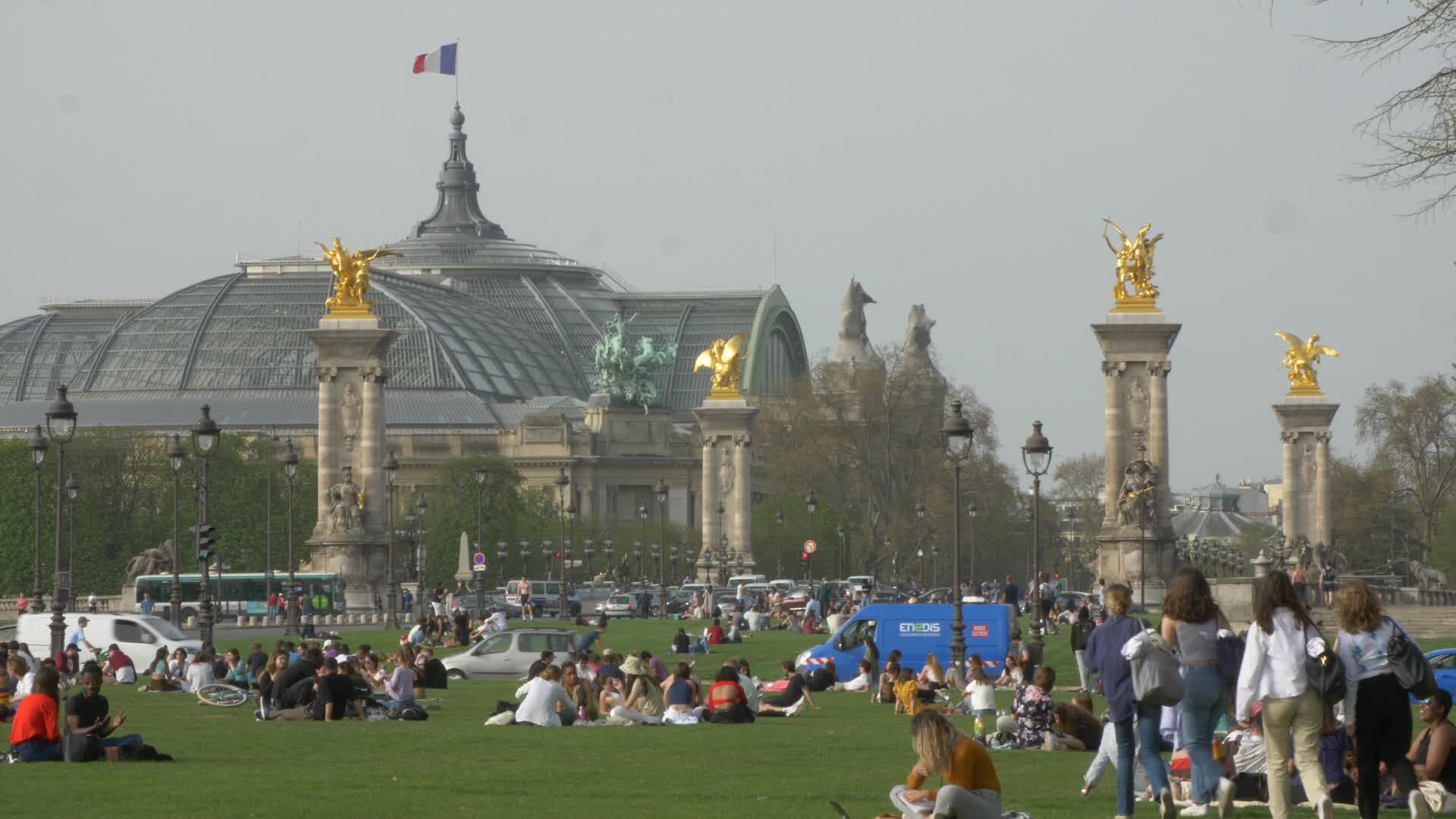 France enters a third lockdown since the start of the pandemic