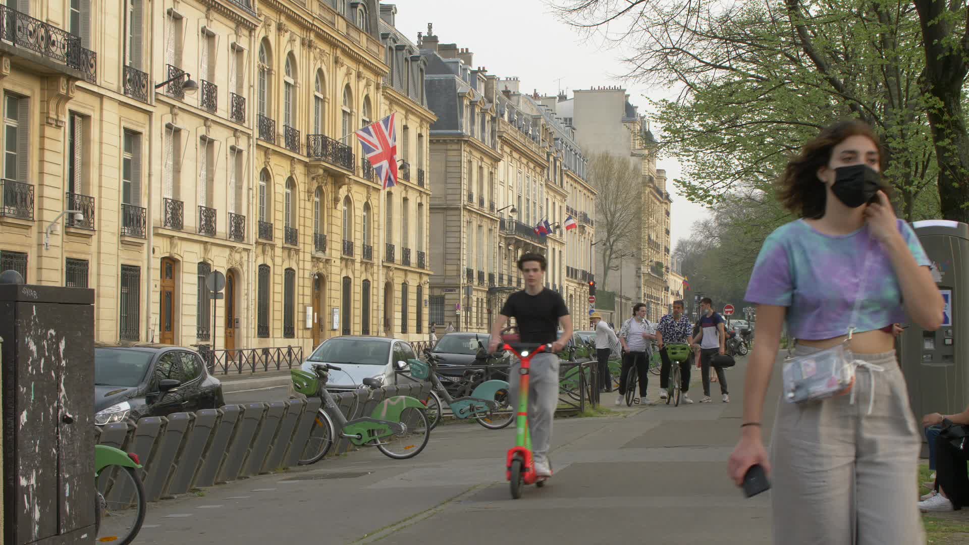 France enters a third lockdown since the start of the pandemic