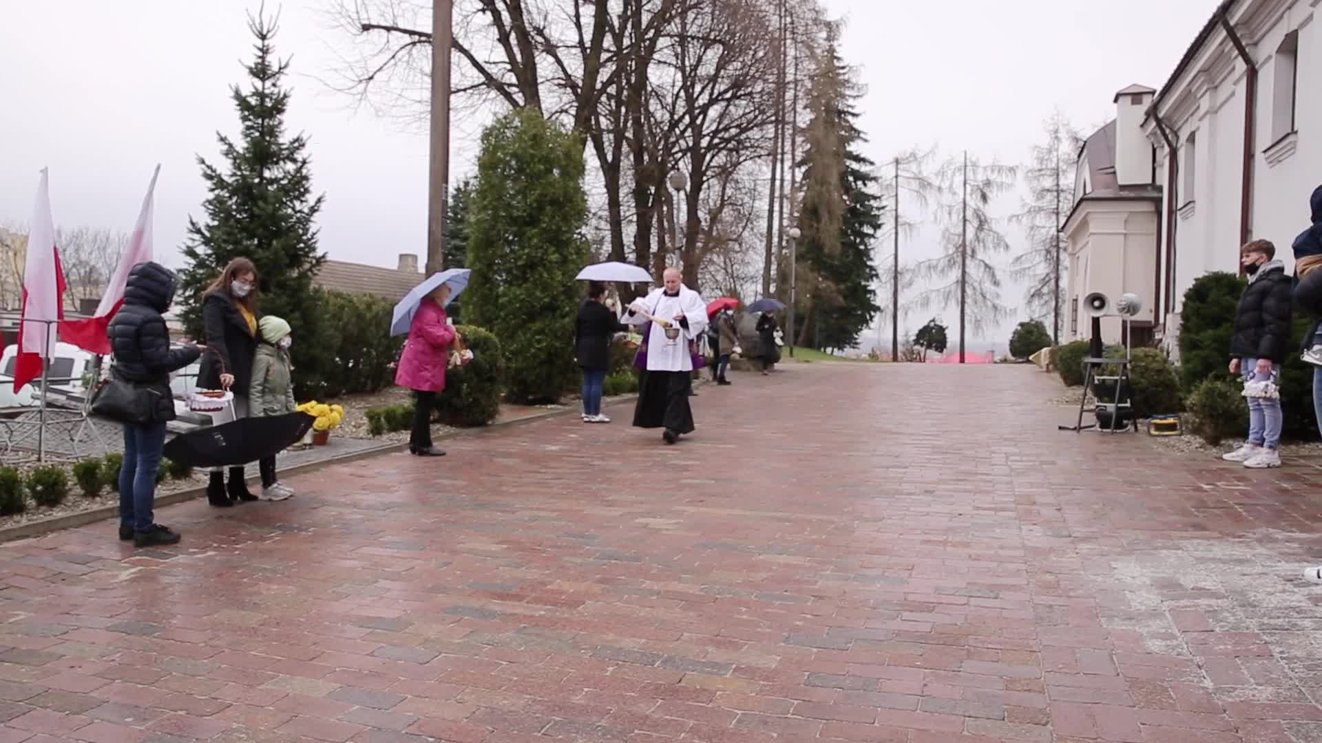 Traditional Holy Saturday in Poland amid Coronavirus