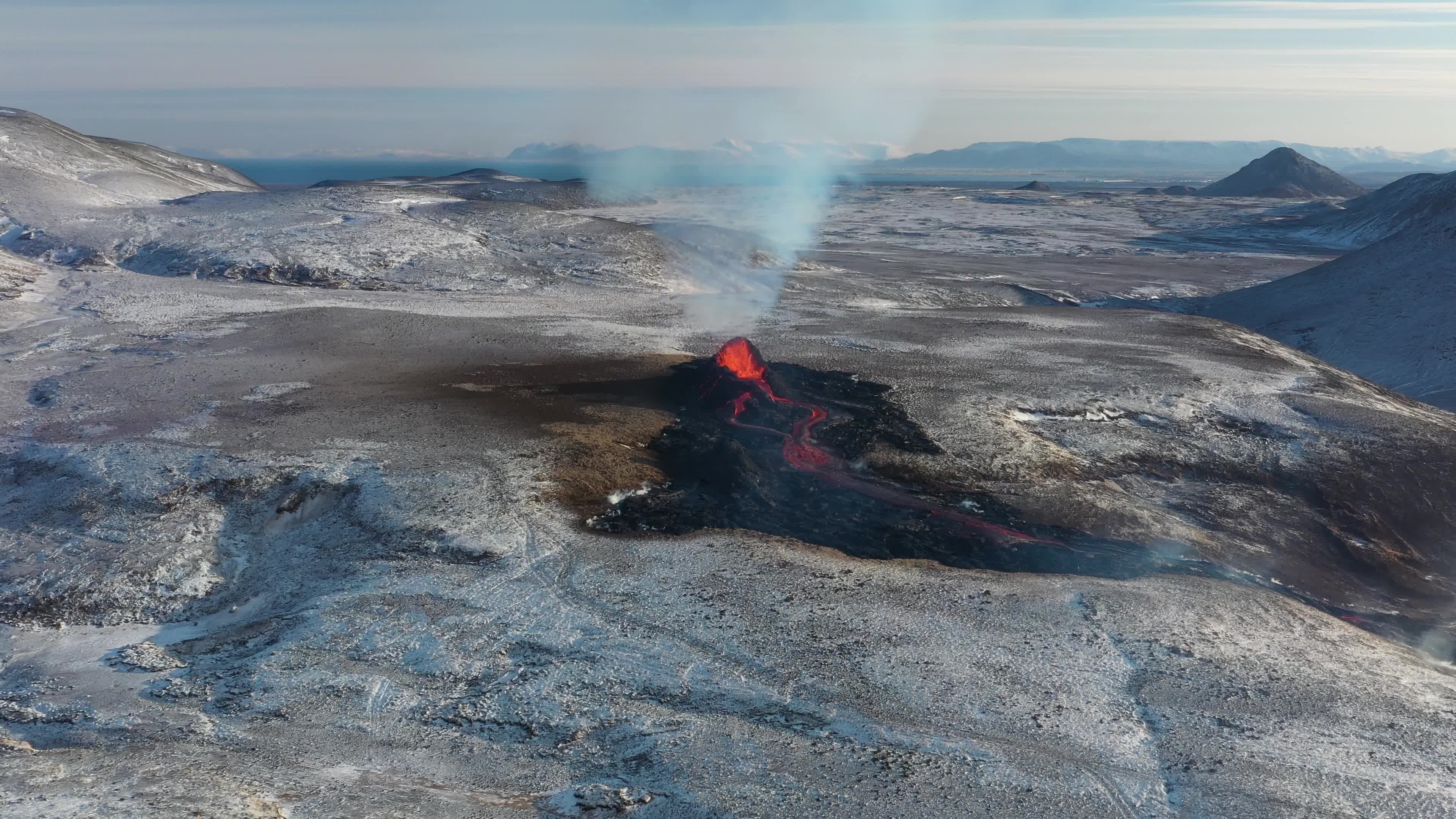 New volcano craters in Geldingadalir and Meradalir