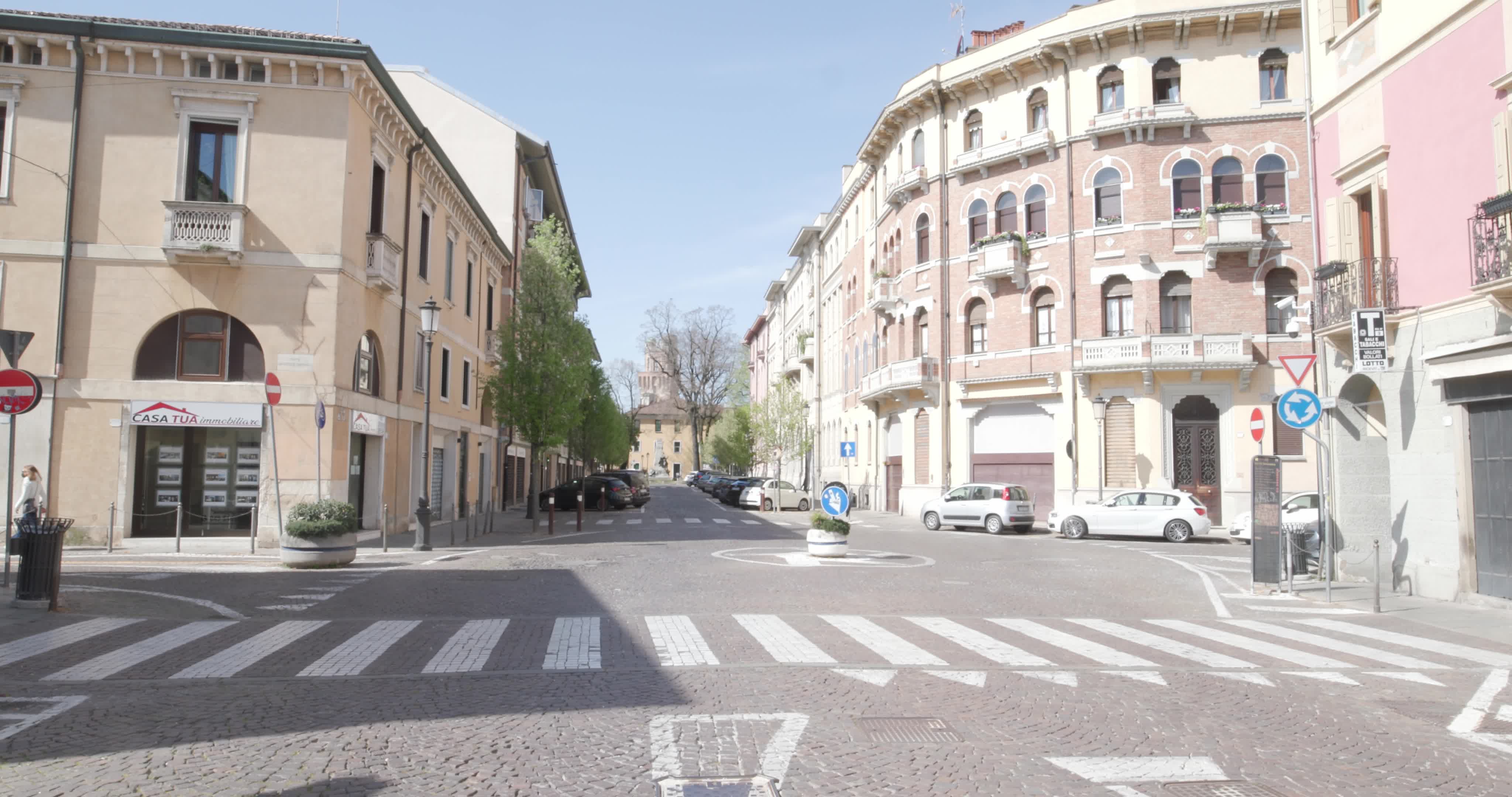 Easter Monday on 'red zone' in Italy