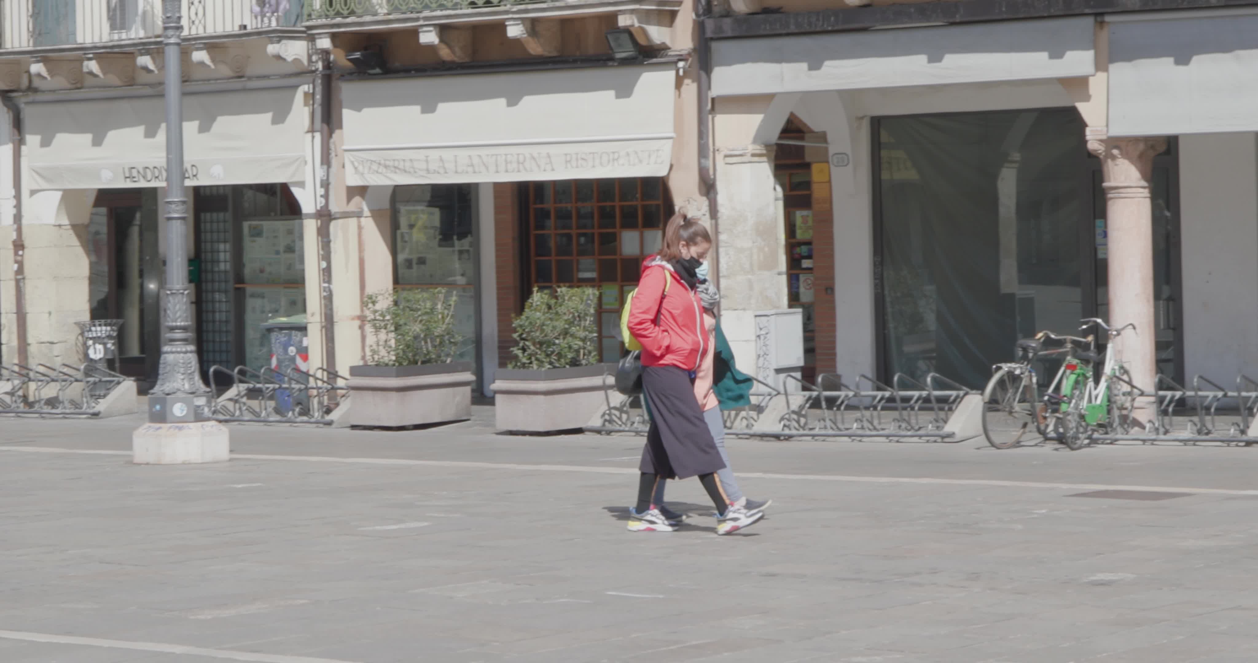 Easter Monday on 'red zone' in Italy