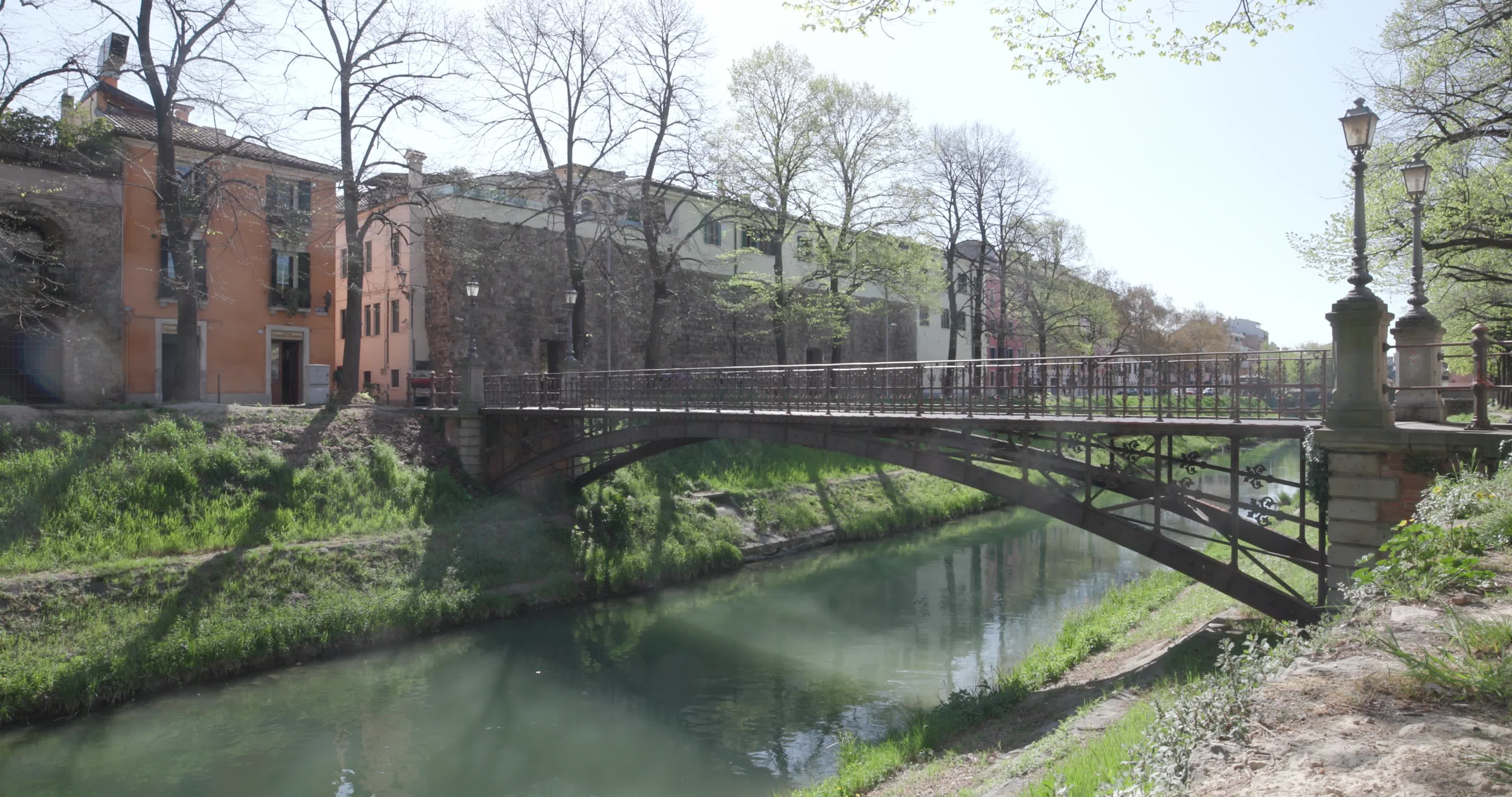Easter Monday on 'red zone' in Italy