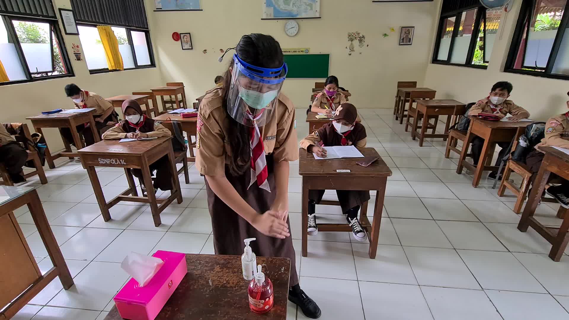  Face-to-Face learning in Indonesia amid the Covid-19 pandemic