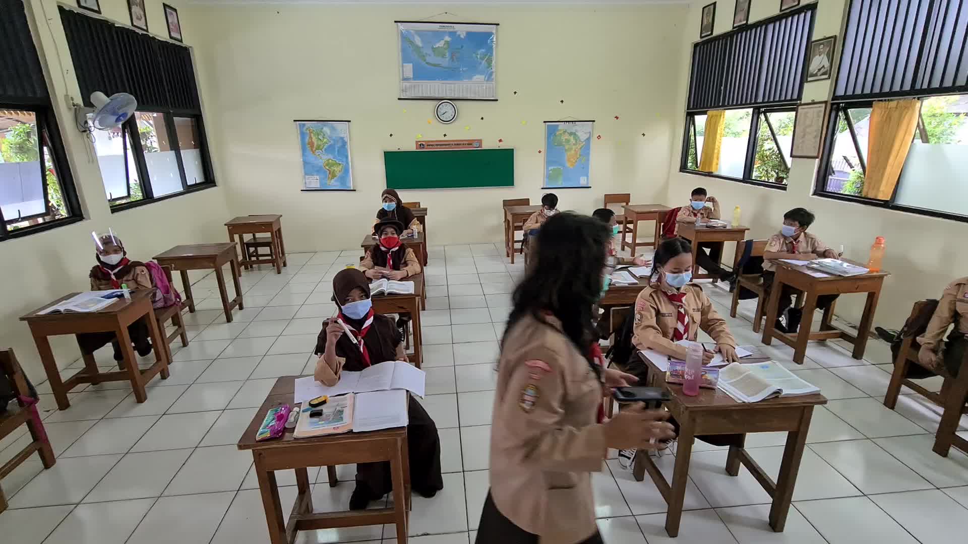  Face-to-Face learning in Indonesia amid the Covid-19 pandemic
