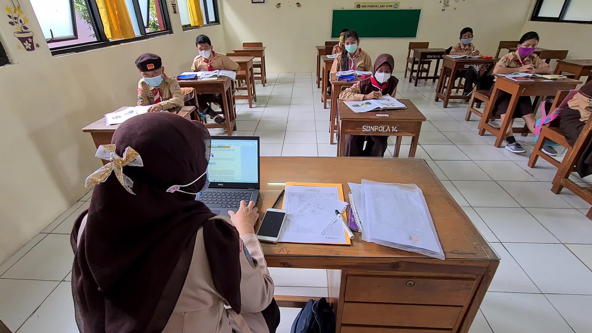  Face-to-Face learning in Indonesia amid the Covid-19 pandemic