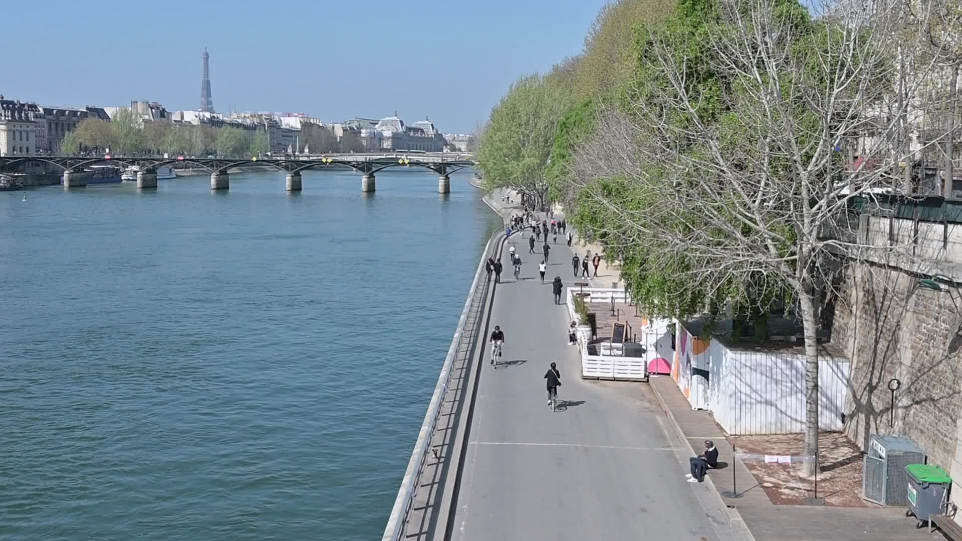 Quai de Seine in Paris