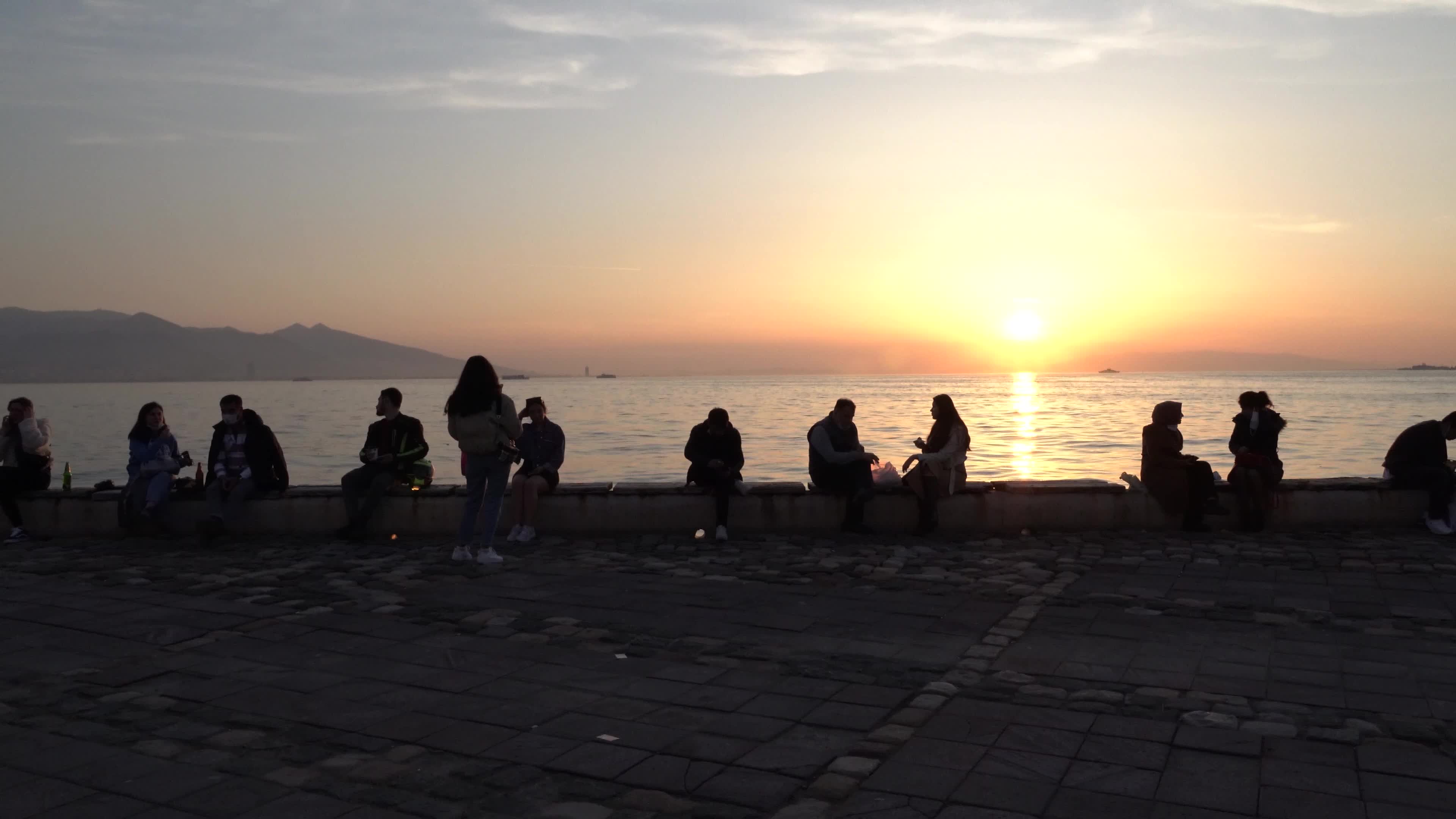 Turkish people enjoy spring time during outbreak Covid-19 in Izmir, Turkey