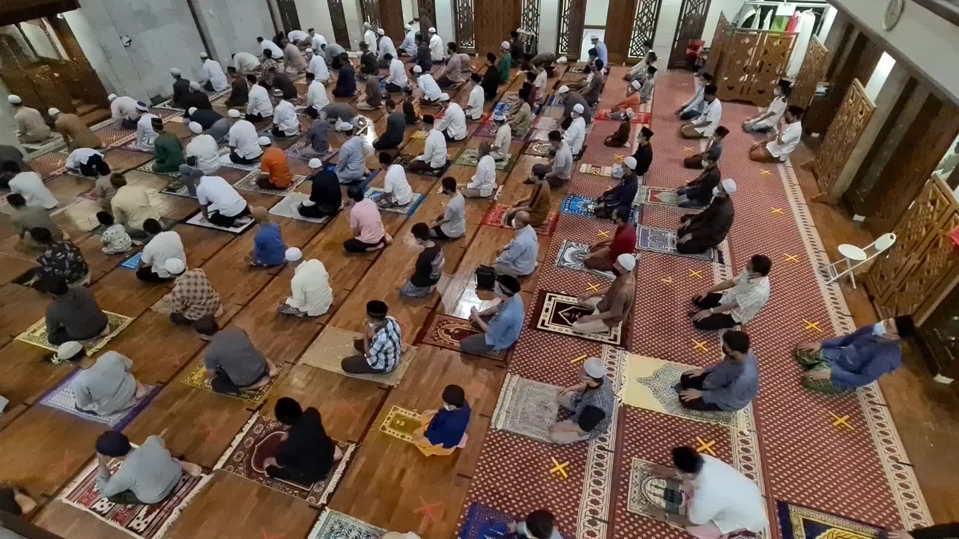Tarawih Ramadan in Indonesia amid the Covid-19 pandemic