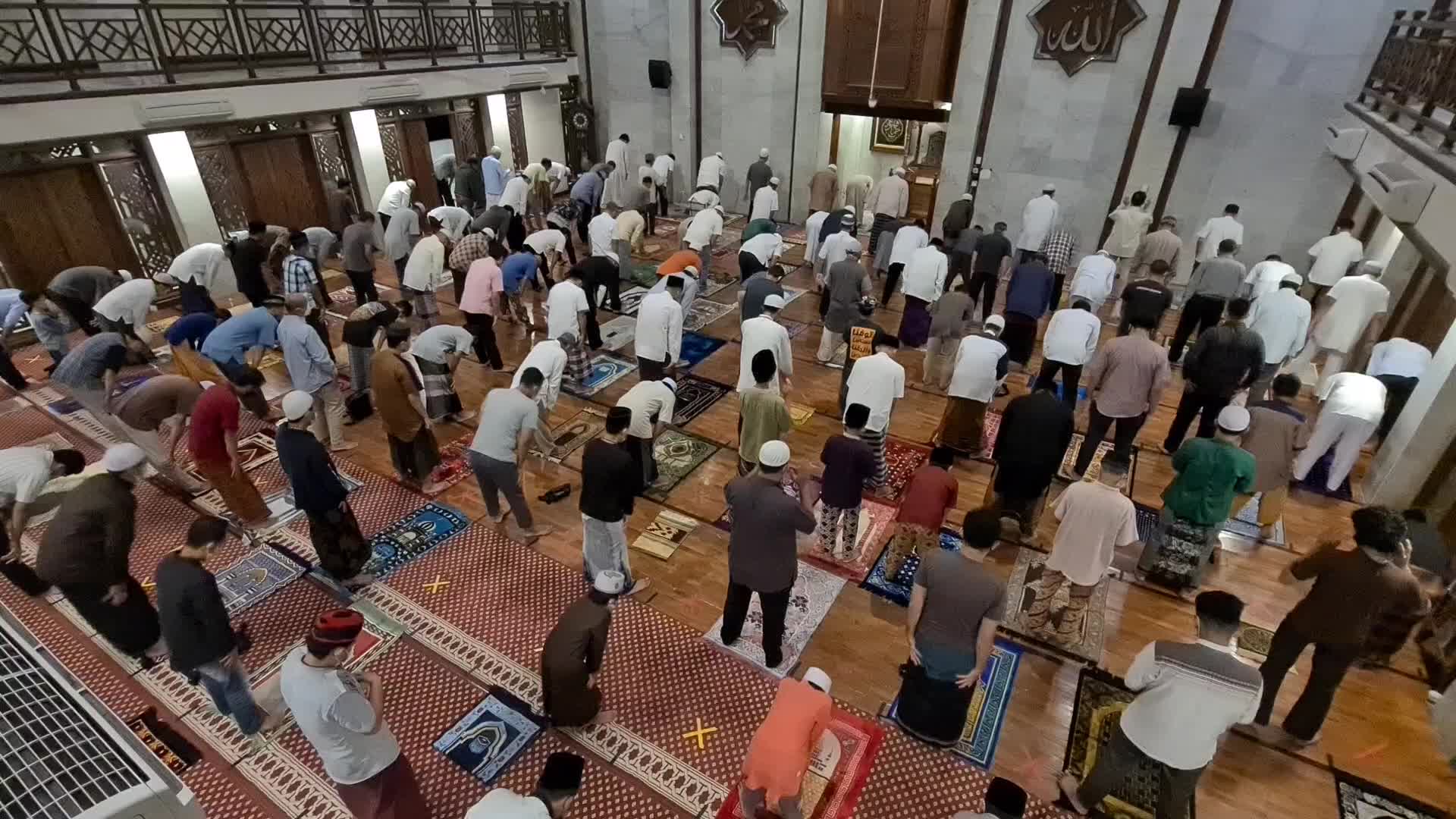 Tarawih Ramadan in Indonesia amid the Covid-19 pandemic