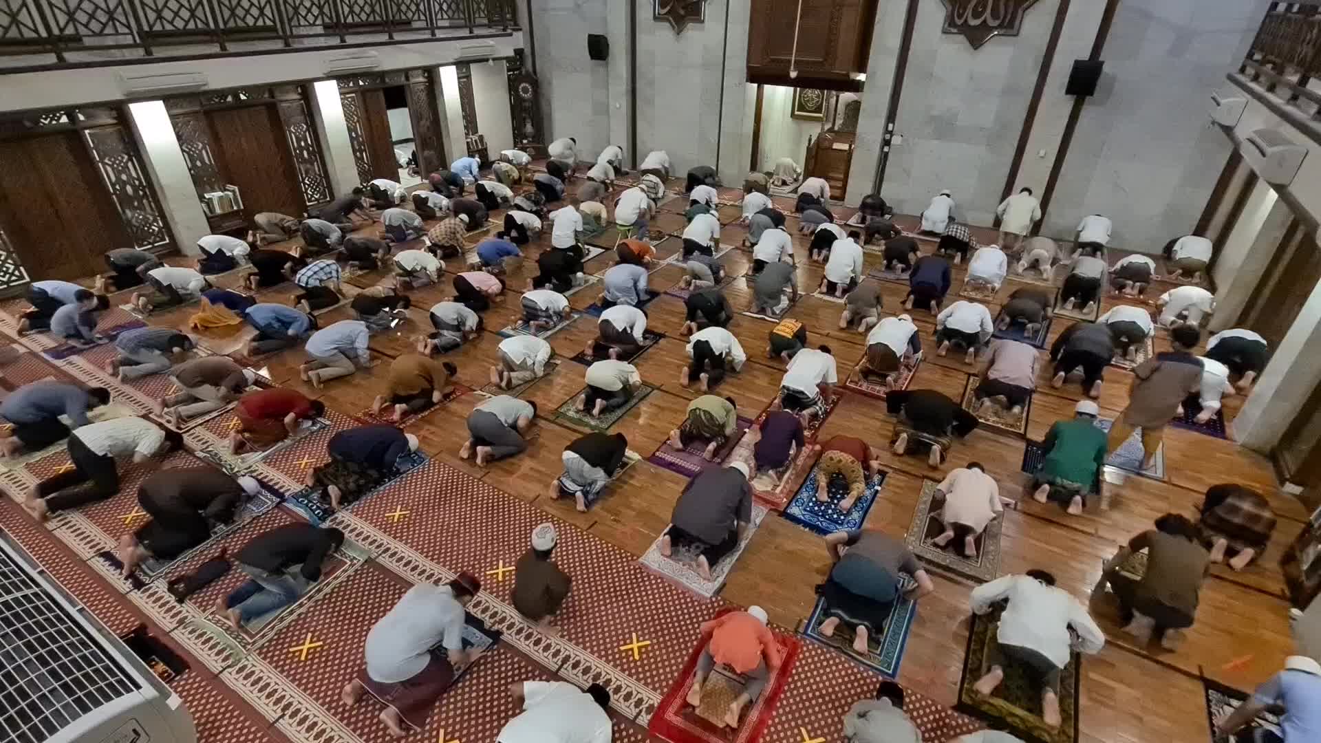 Tarawih Ramadan in Indonesia amid the Covid-19 pandemic