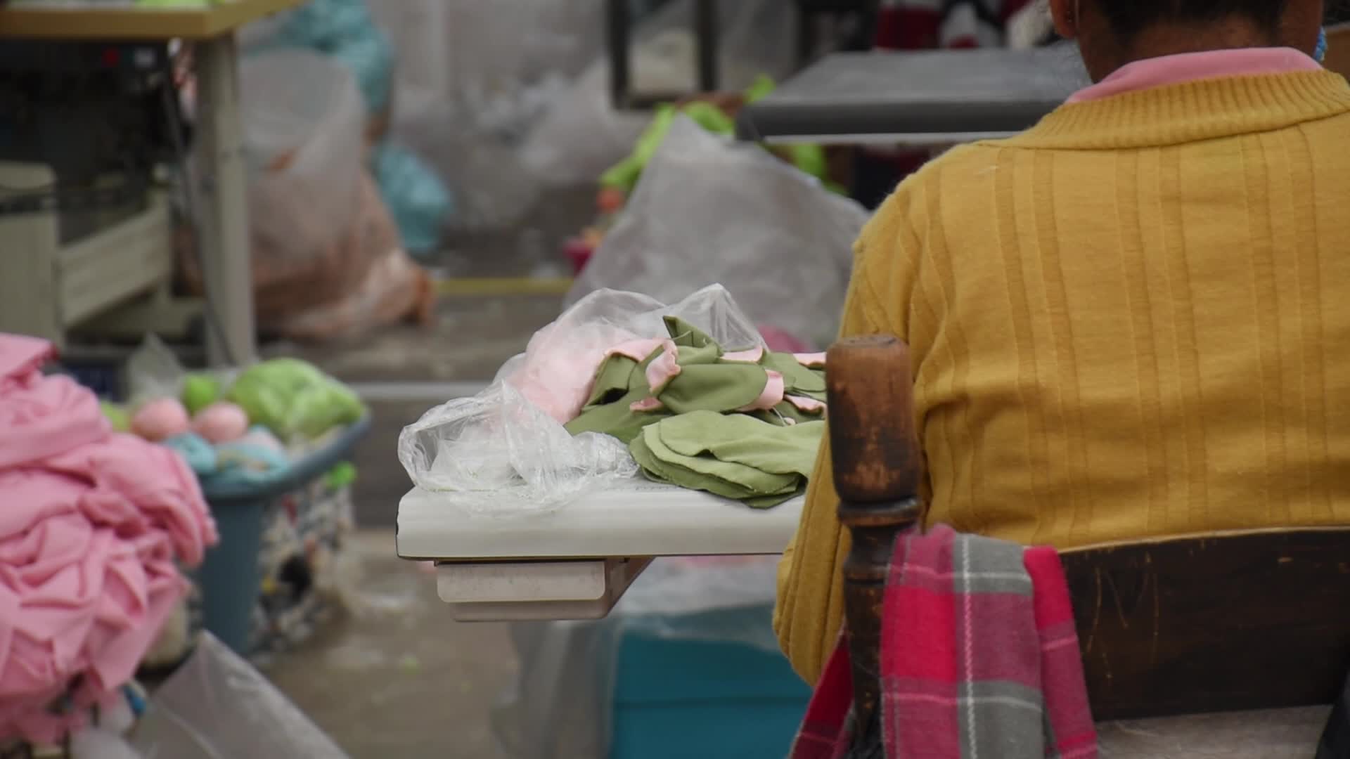 Production Of Teddy Bears For Valentine’s Day In Mexico