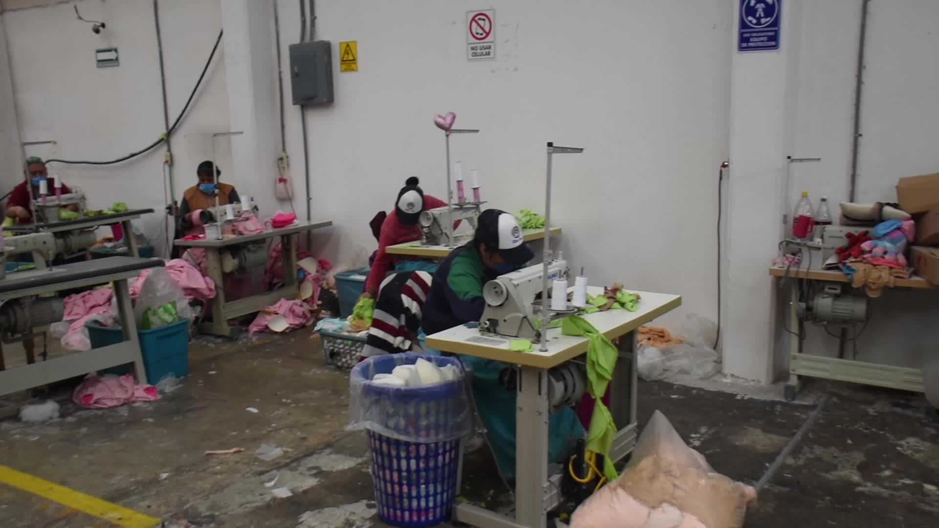 Production Of Teddy Bears For Valentine’s Day In Mexico