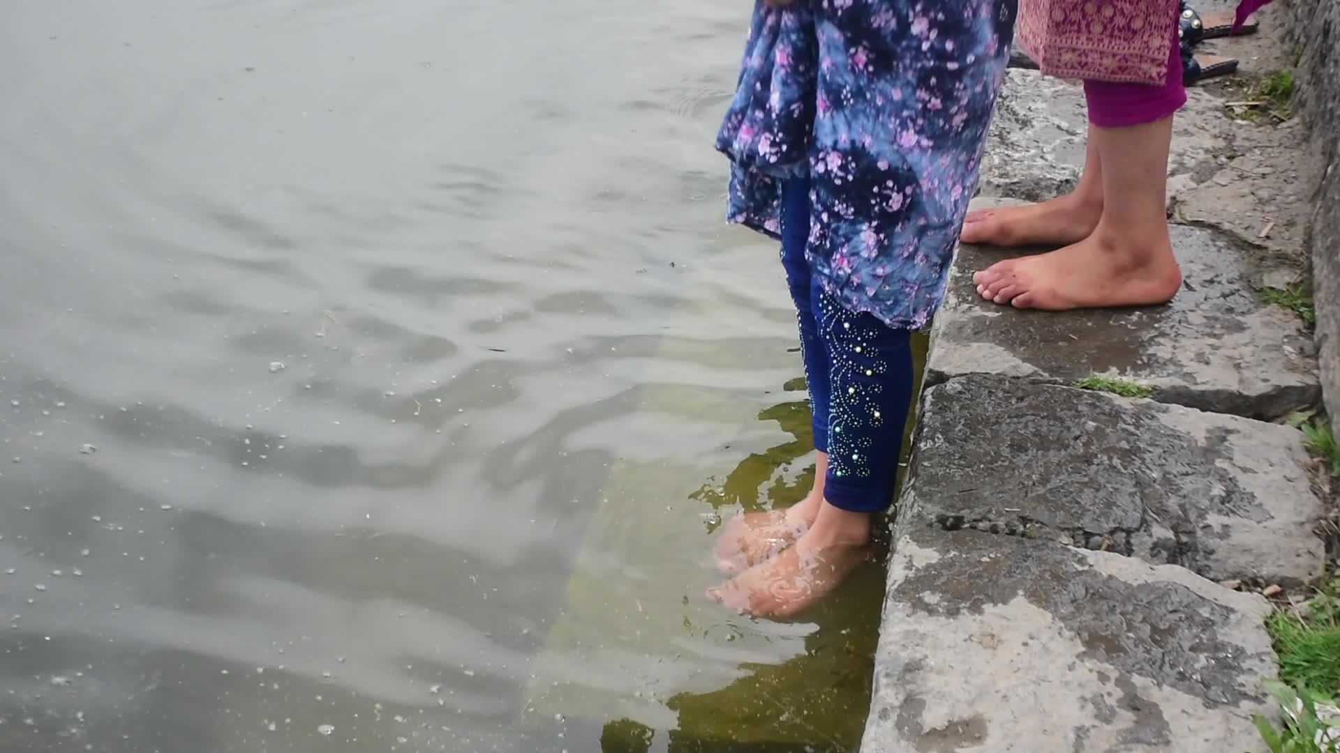 Leech Therapy in Kashmir