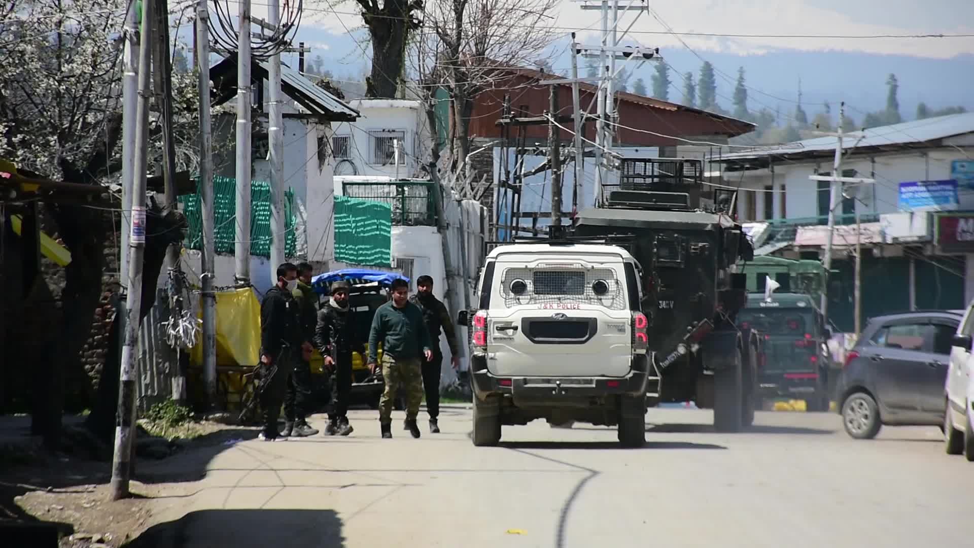 Seven Militants Killed In Kashmir Encounters 