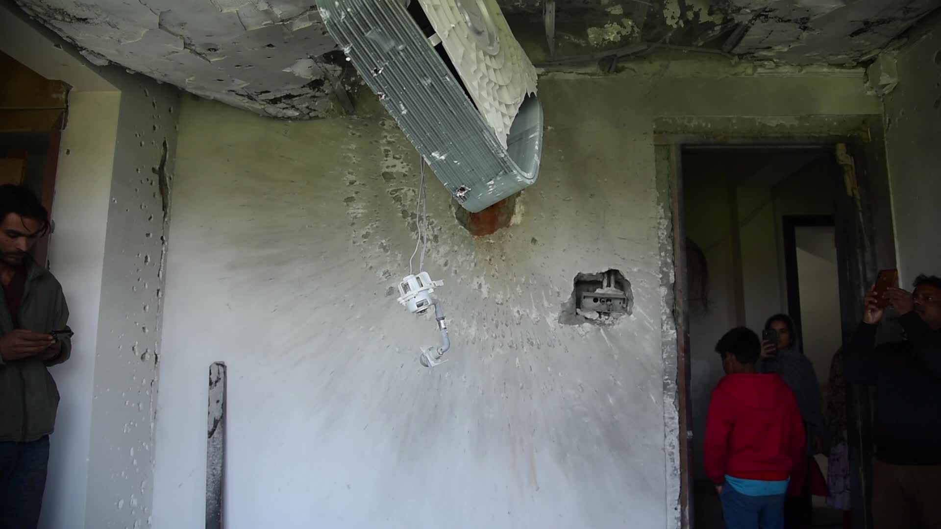Massive Cordon and Search operation in Srinagar