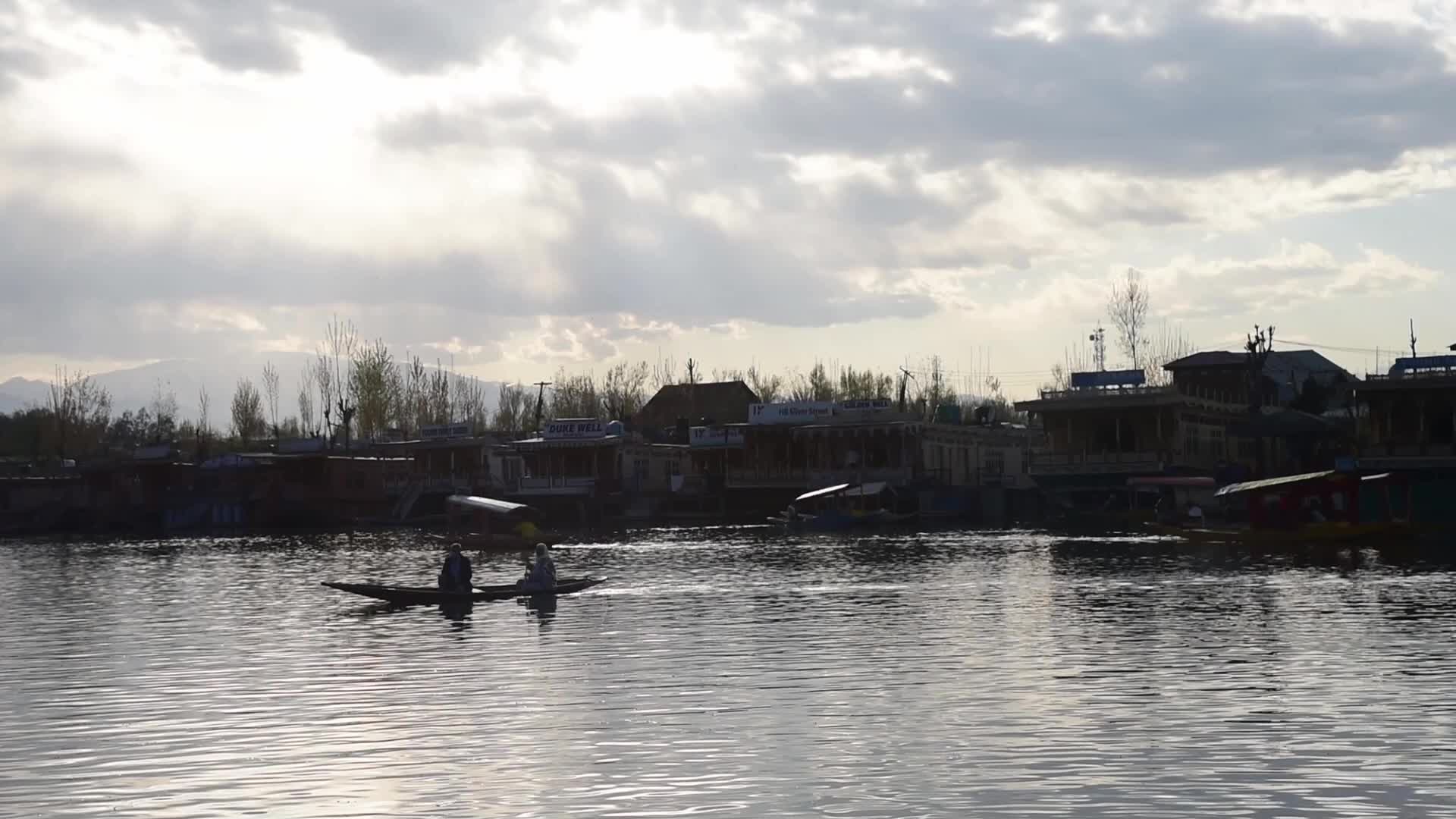 Sunny day in Kashmir