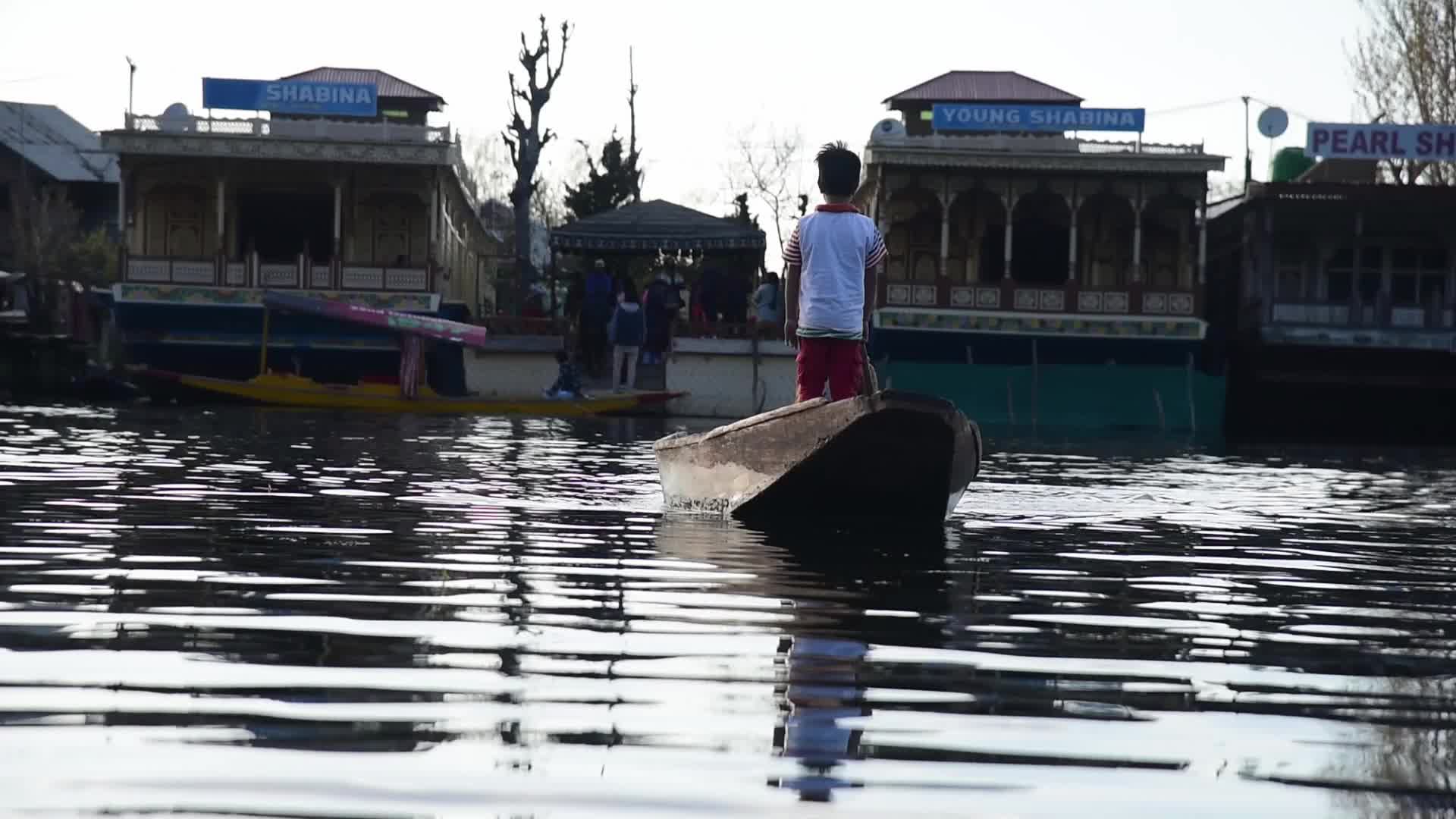 Sunny day in Kashmir