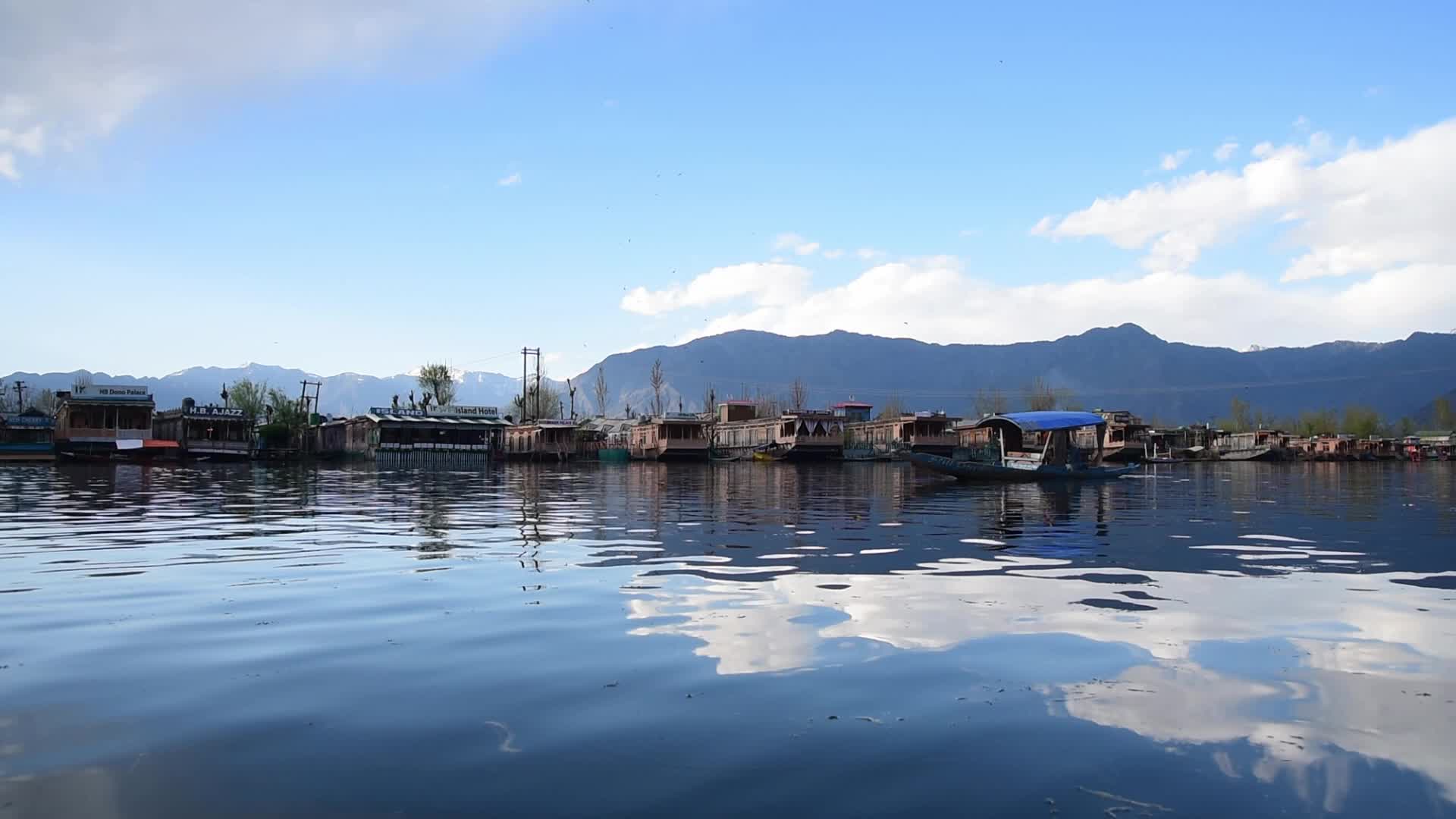 Sunny day in Kashmir