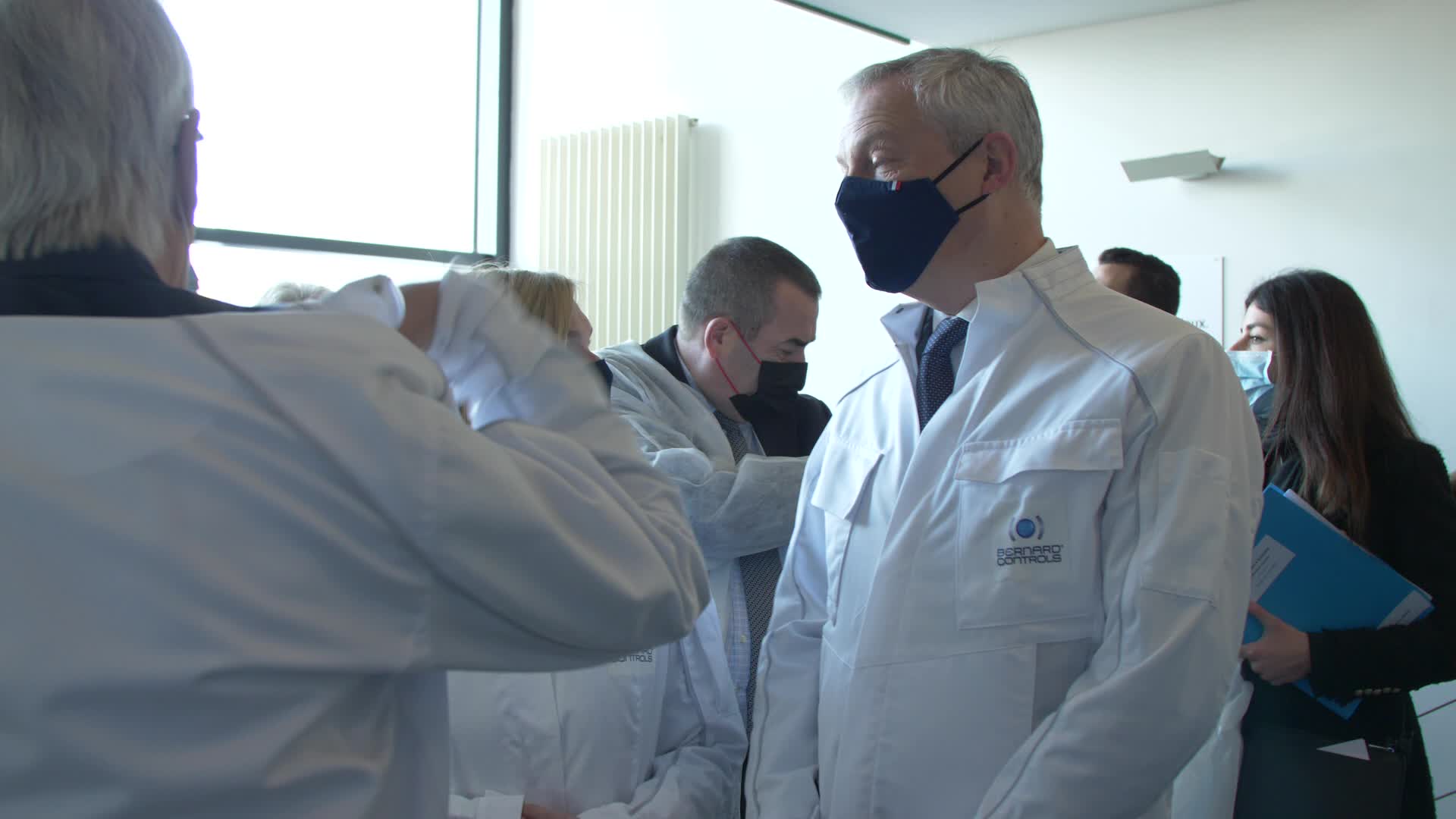 French government lined up in support of nuclear industry