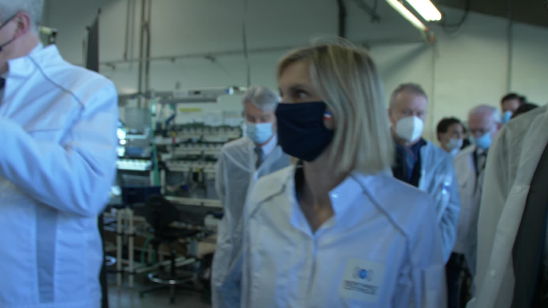 French government lined up in support of nuclear industry