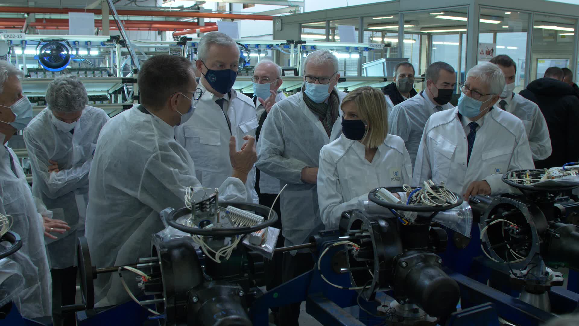 French government lined up in support of nuclear industry