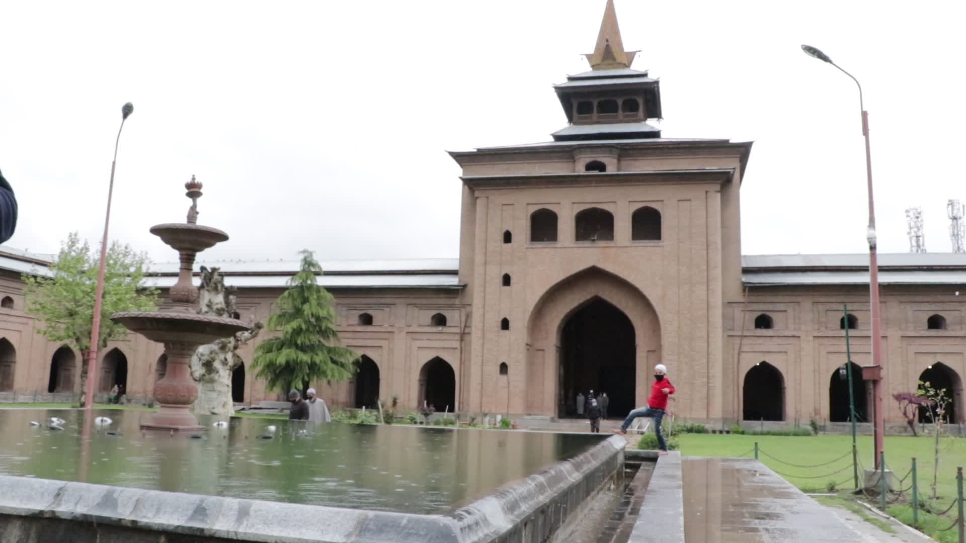 First Friday Ramadan in Kashmir amid the Covid-19 pandemic