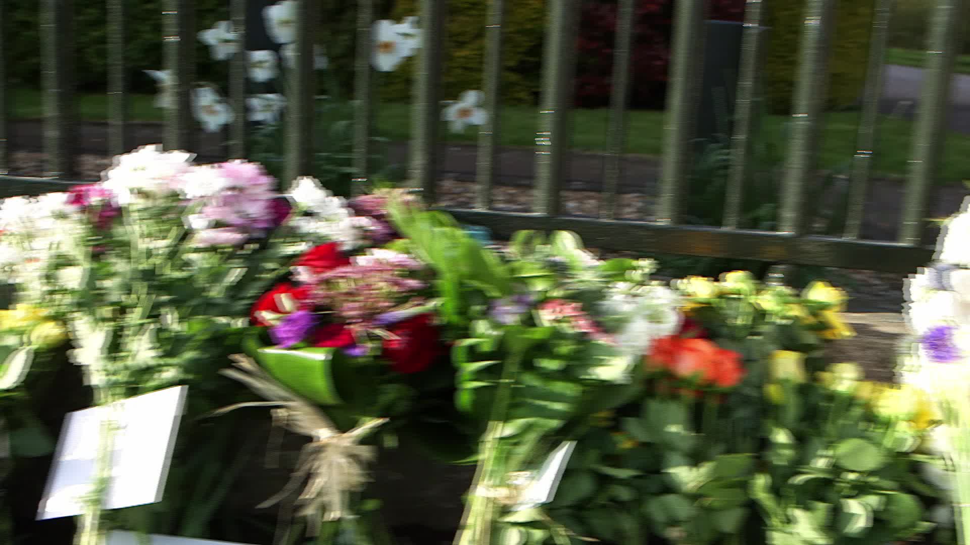 People pay tribute to Prince Philip at Windsor