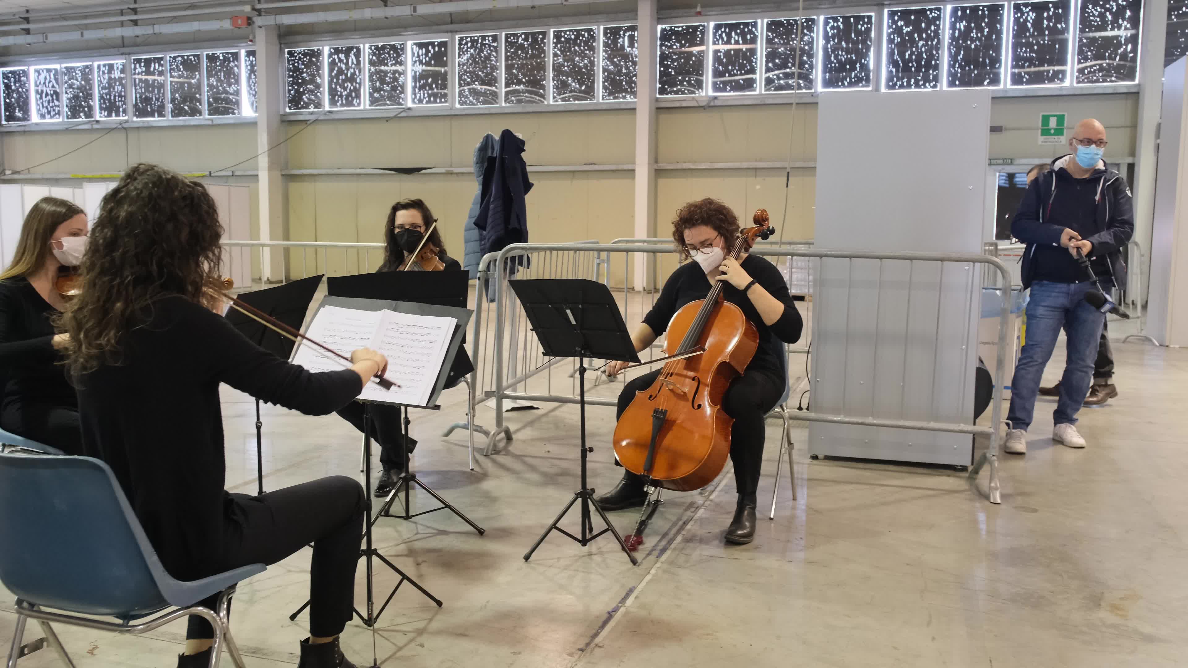 Concert of the Philharmonic Academy of Camposampiero for the elderly vaccianti at the Padua Fair