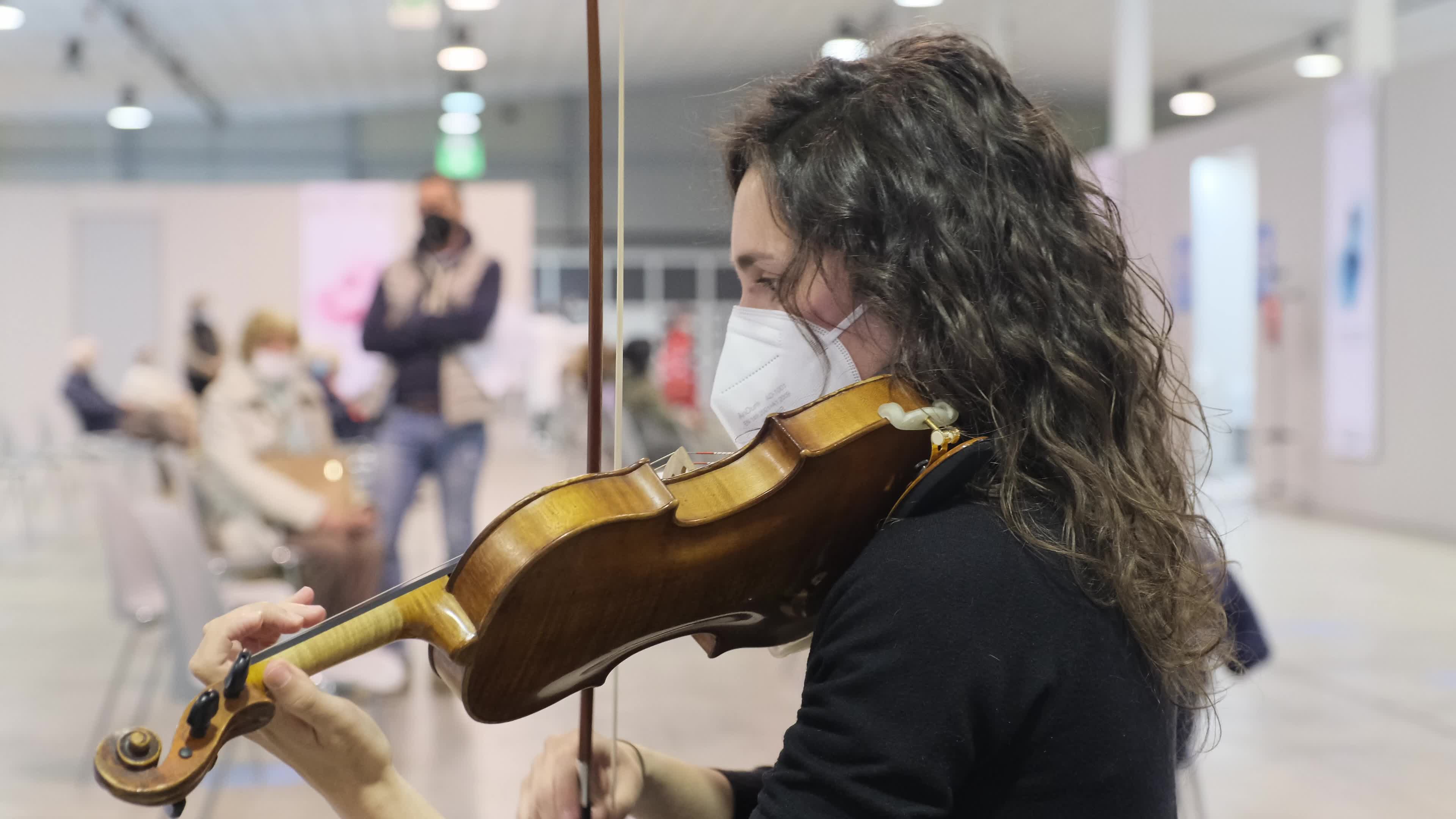 Concert of the Philharmonic Academy of Camposampiero for the elderly vaccianti at the Padua Fair