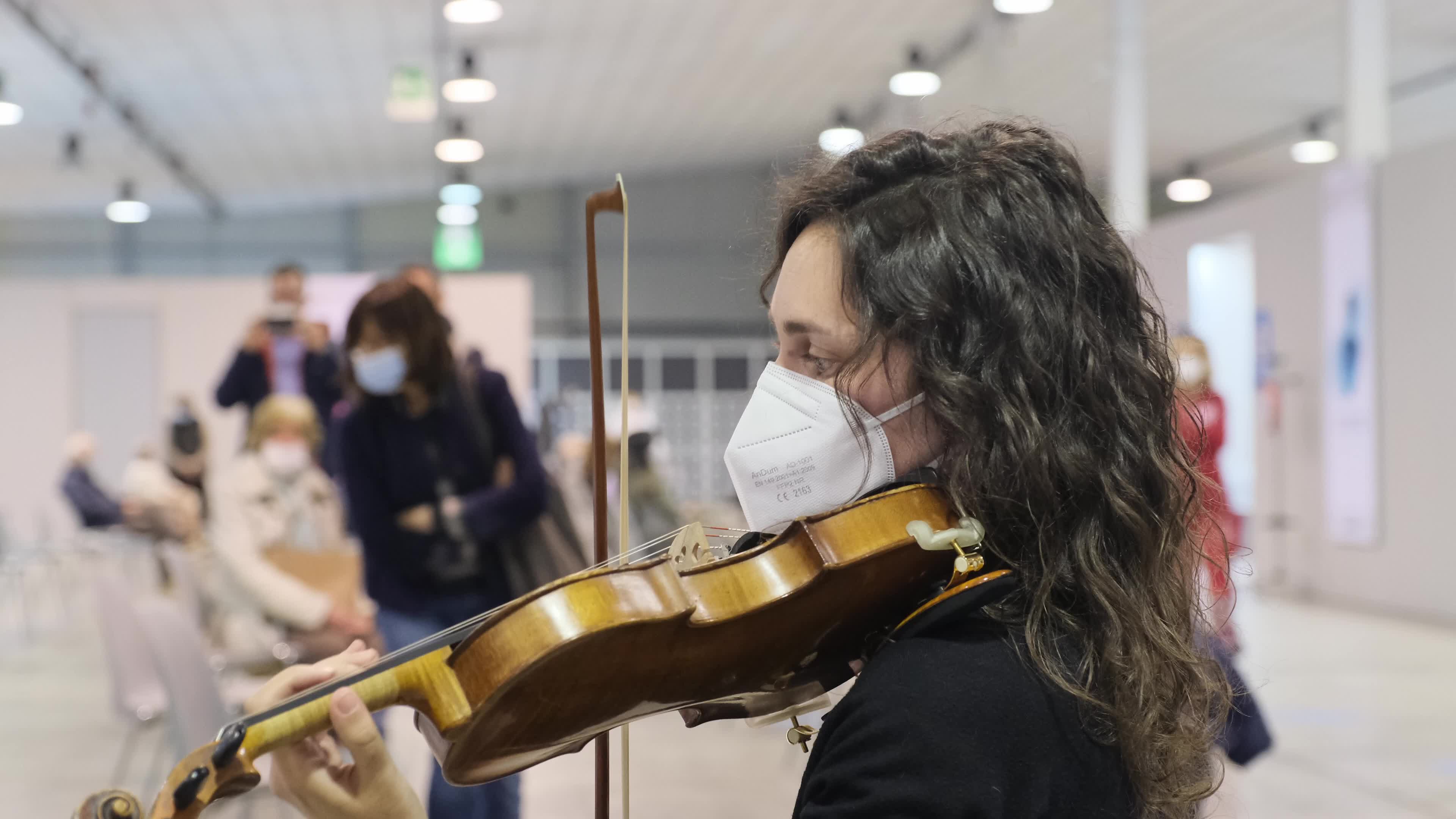 Concert of the Philharmonic Academy of Camposampiero for the elderly vaccianti at the Padua Fair