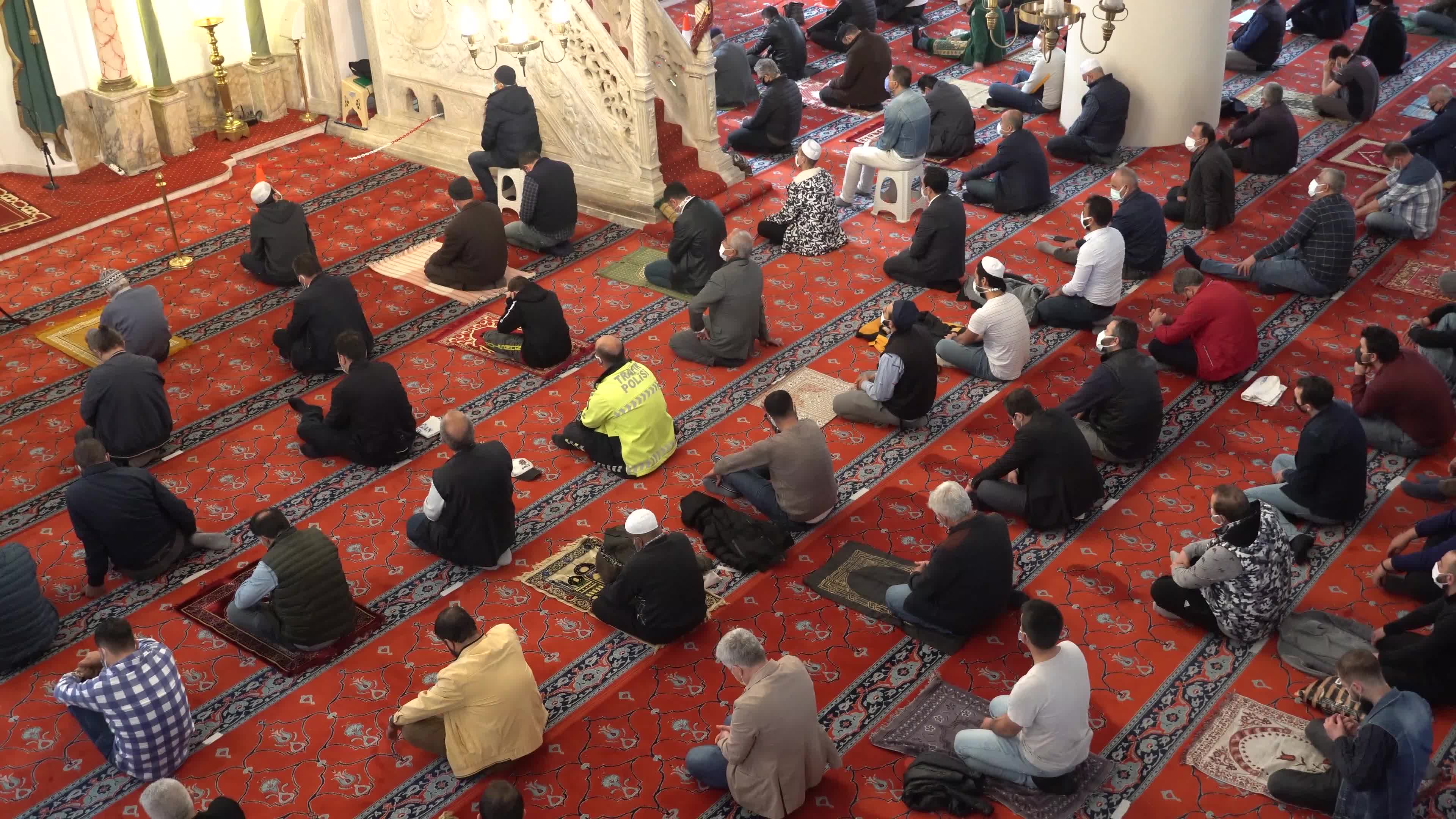First Friday prayer of Ramadan in Turkey 